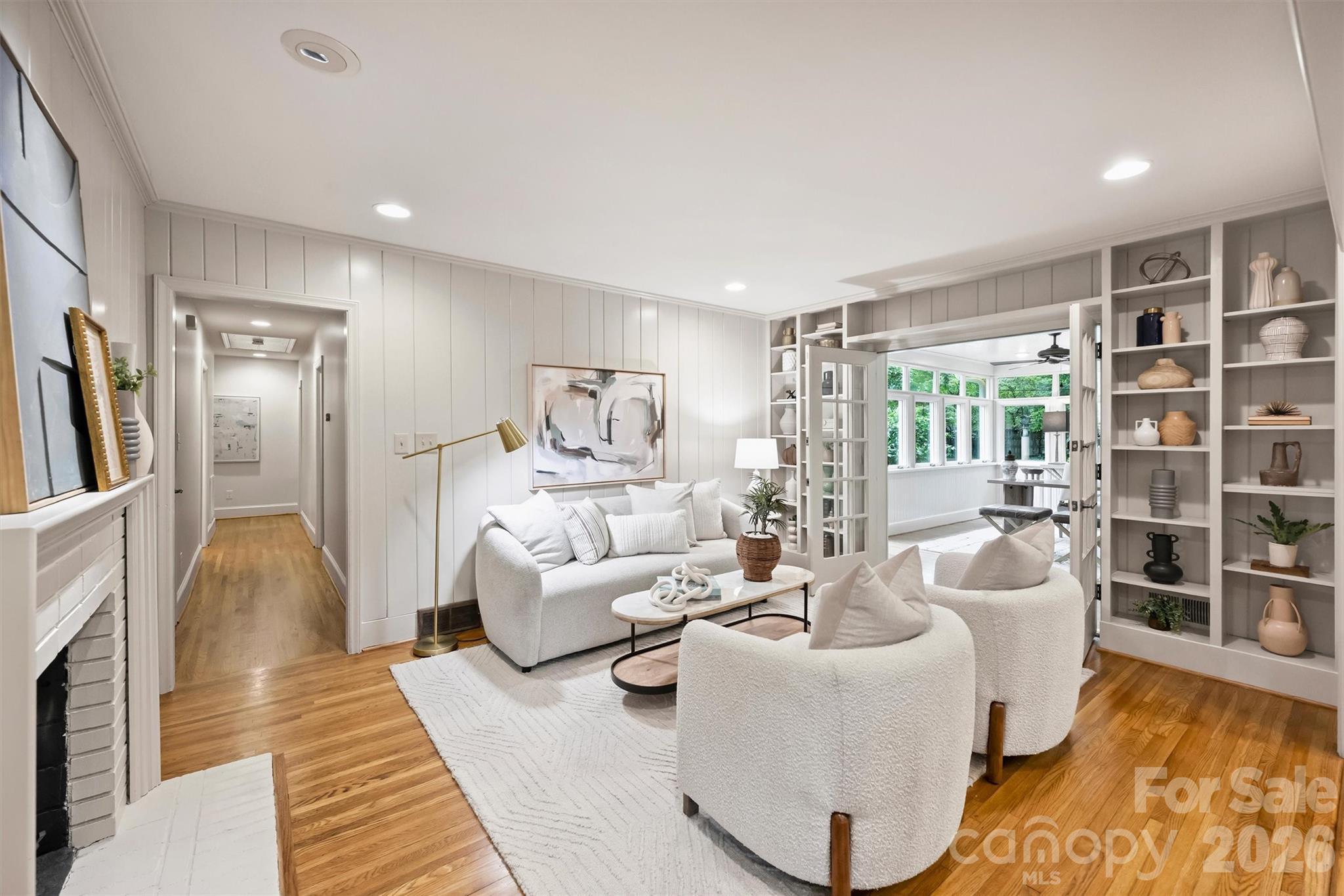 5519 Robinhood Road — Charlotte