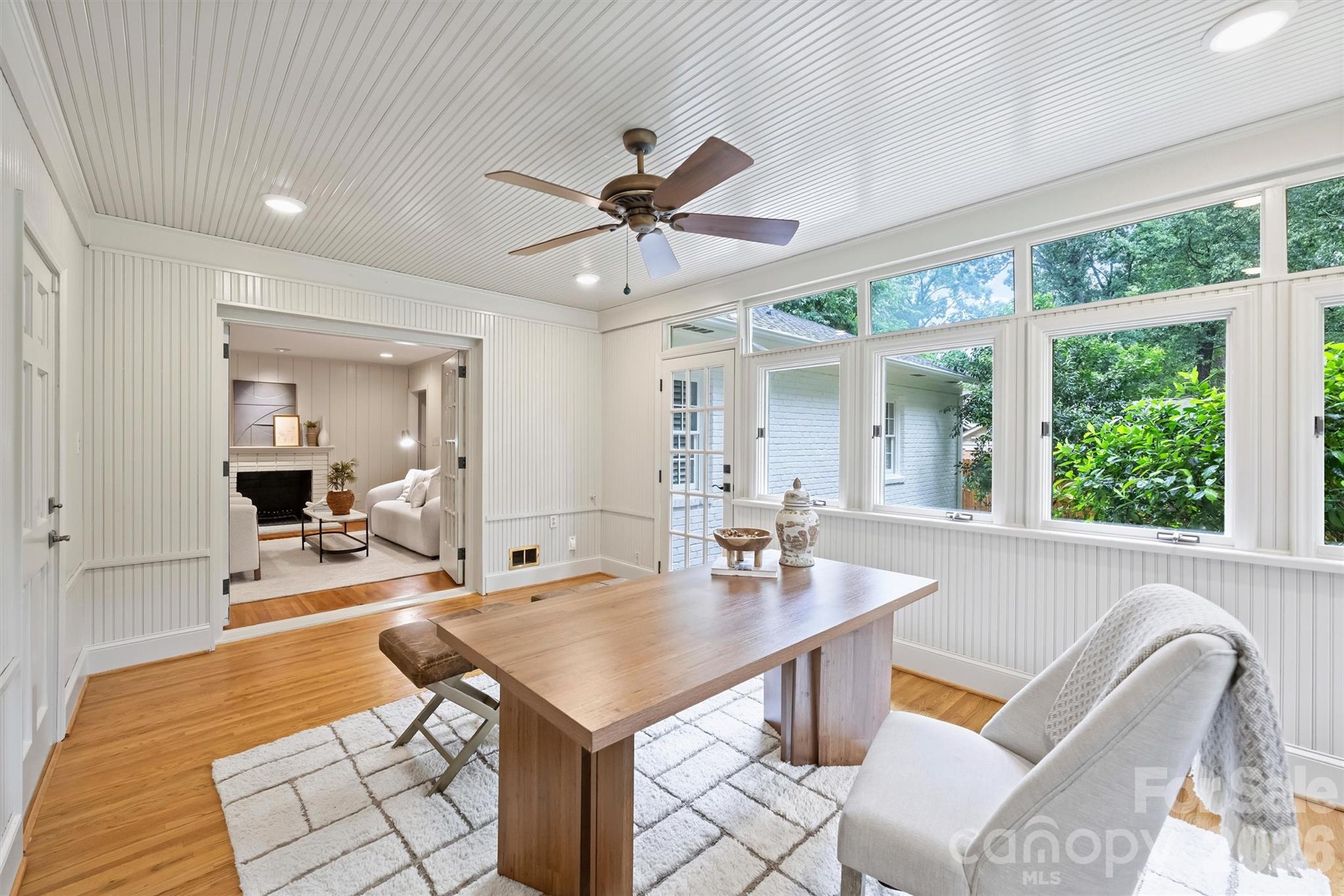5519 Robinhood Road — Charlotte