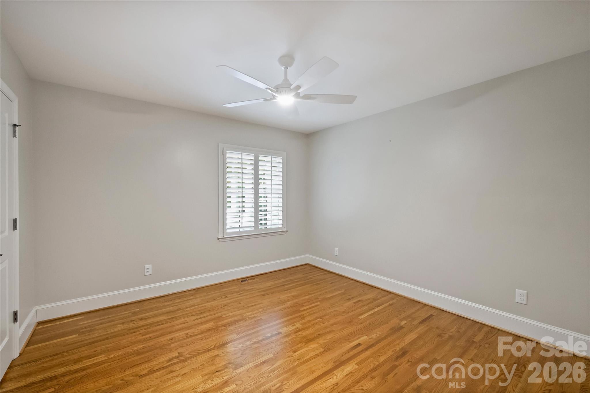 5519 Robinhood Road — Charlotte