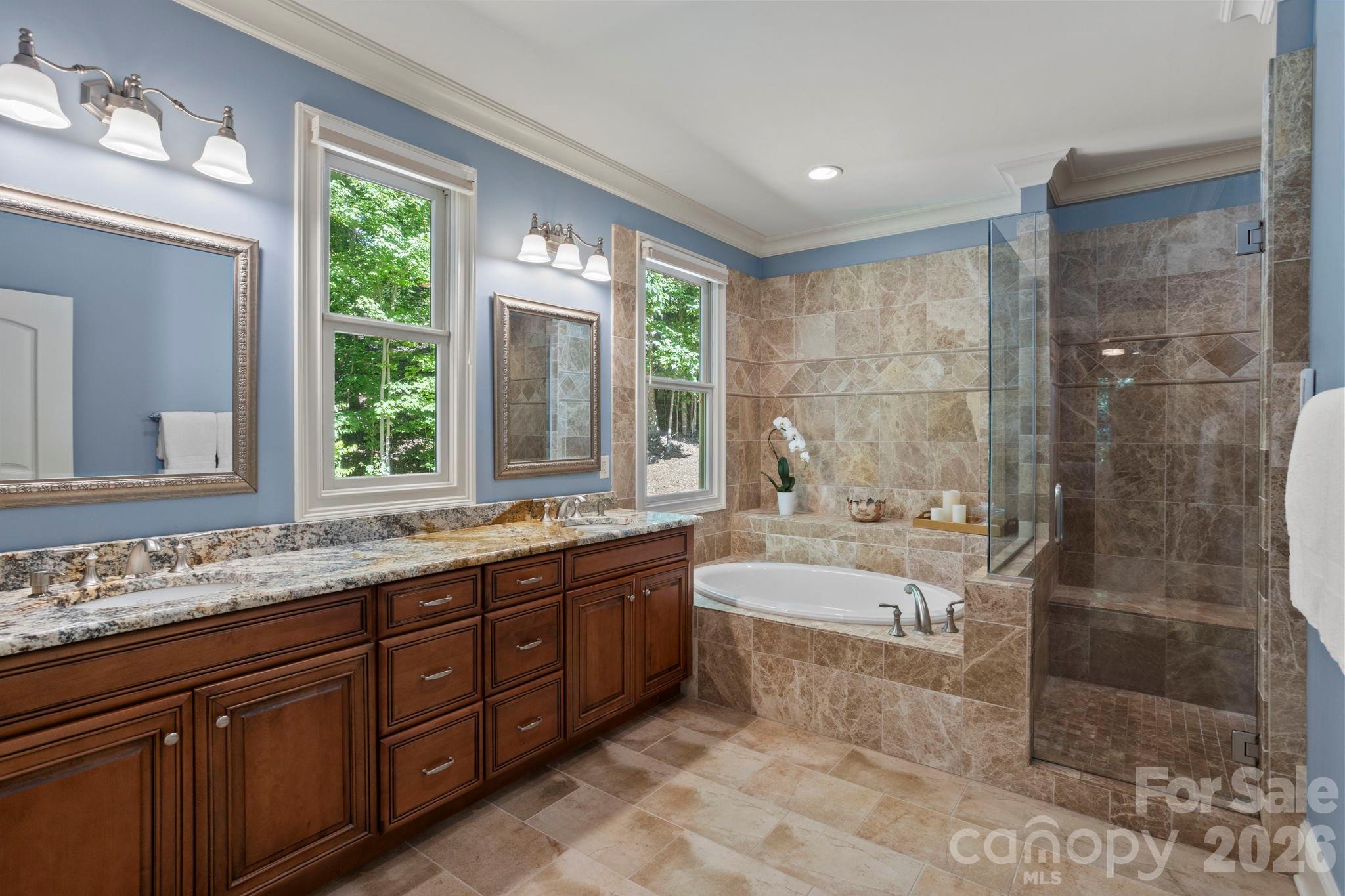 132 Pinnacle Peak Lane — Flat Rock