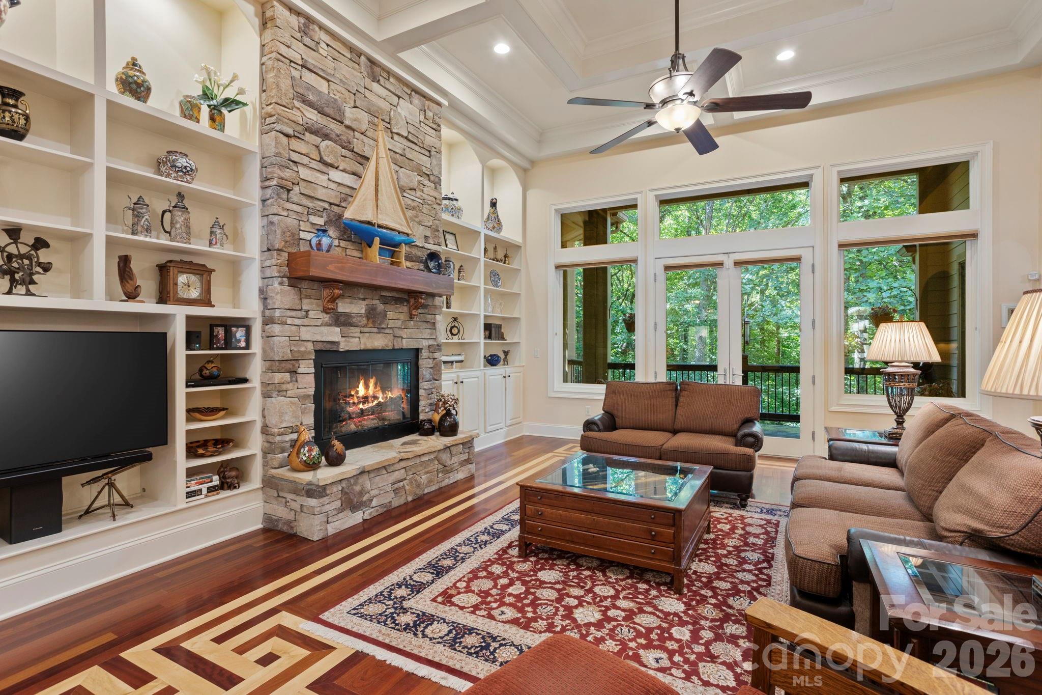 132 Pinnacle Peak Lane — Flat Rock