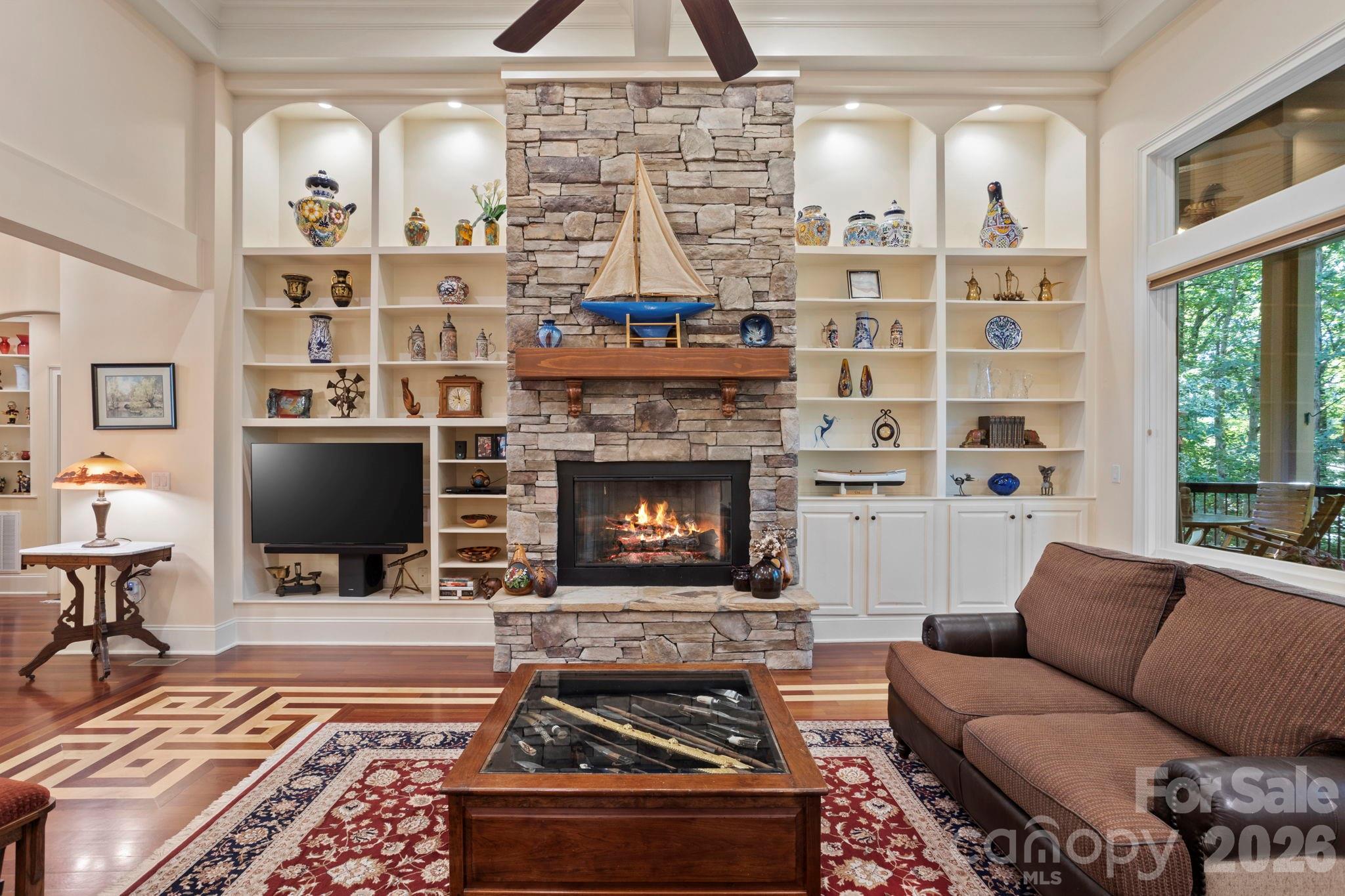 132 Pinnacle Peak Lane — Flat Rock