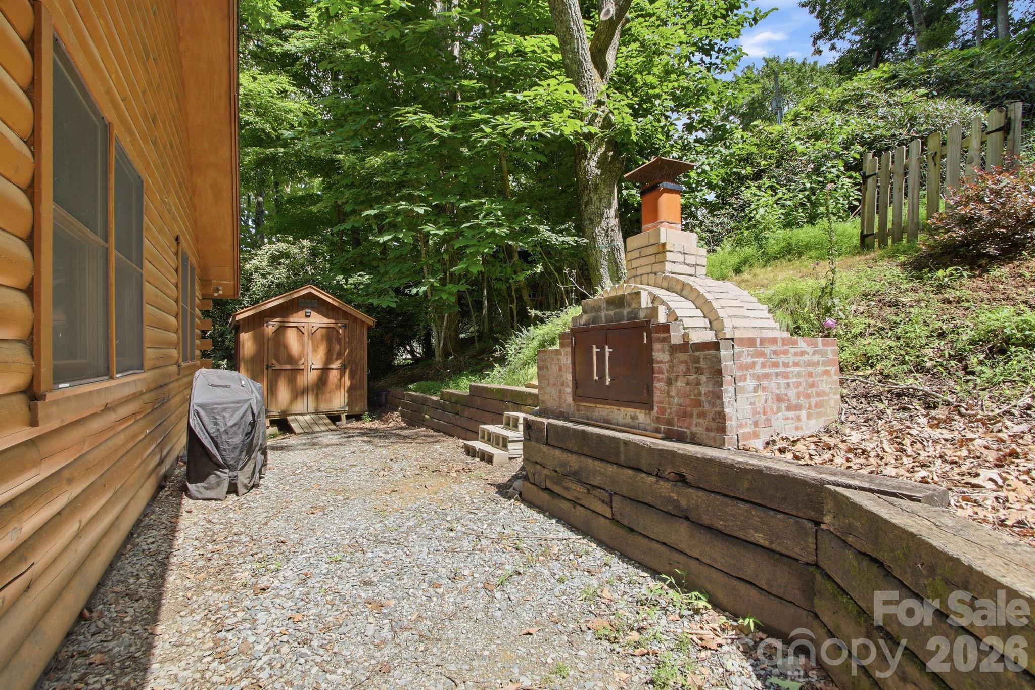 176 Ravens View — Boone