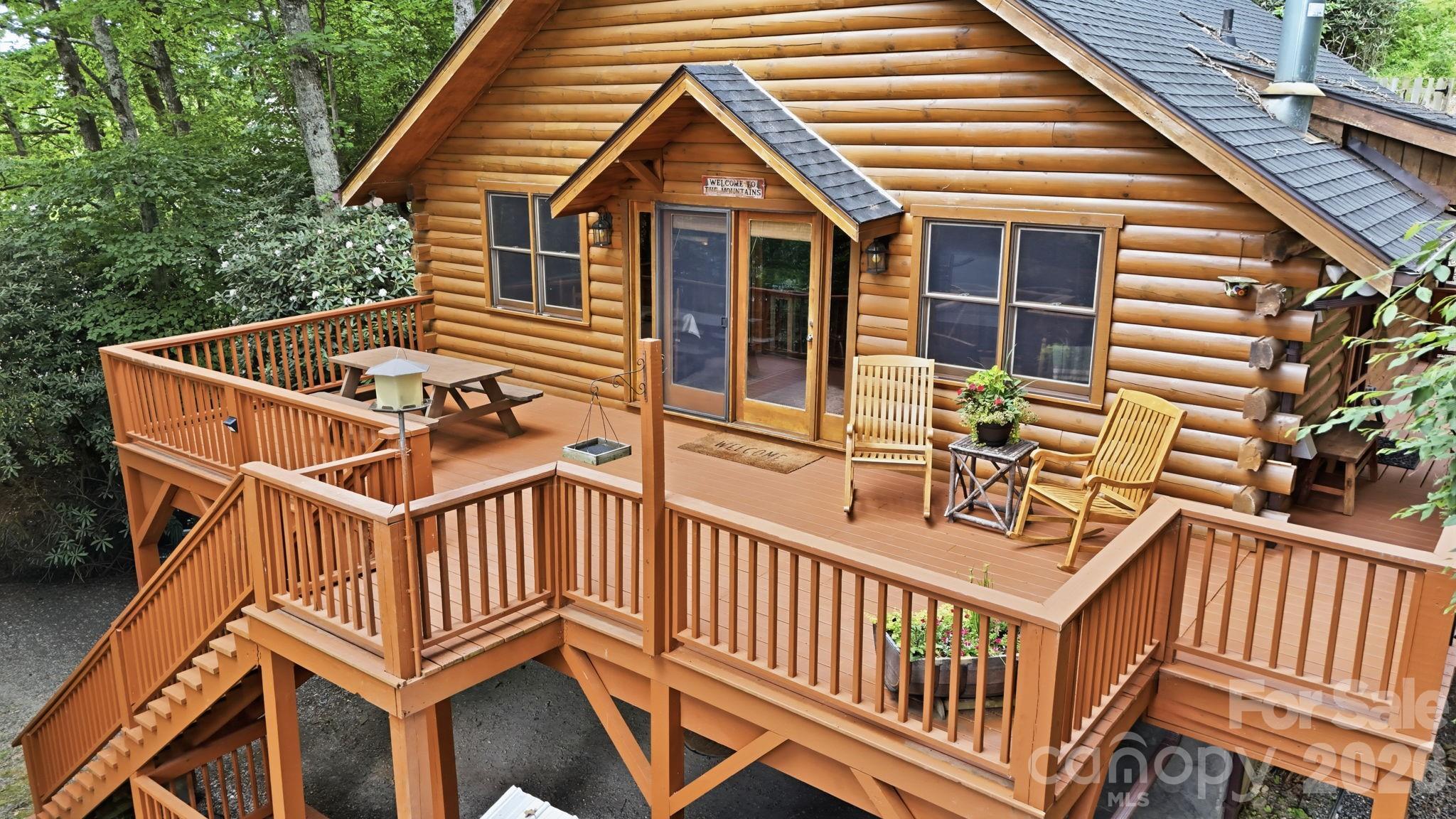 176 Ravens View — Boone
