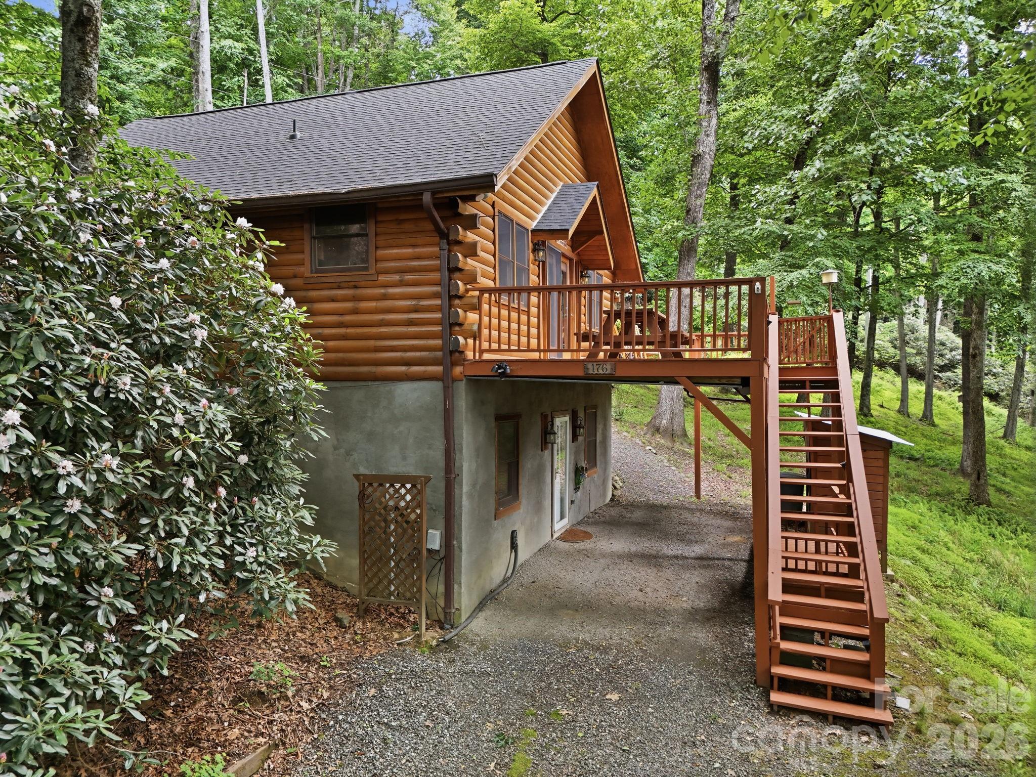 176 Ravens View — Boone