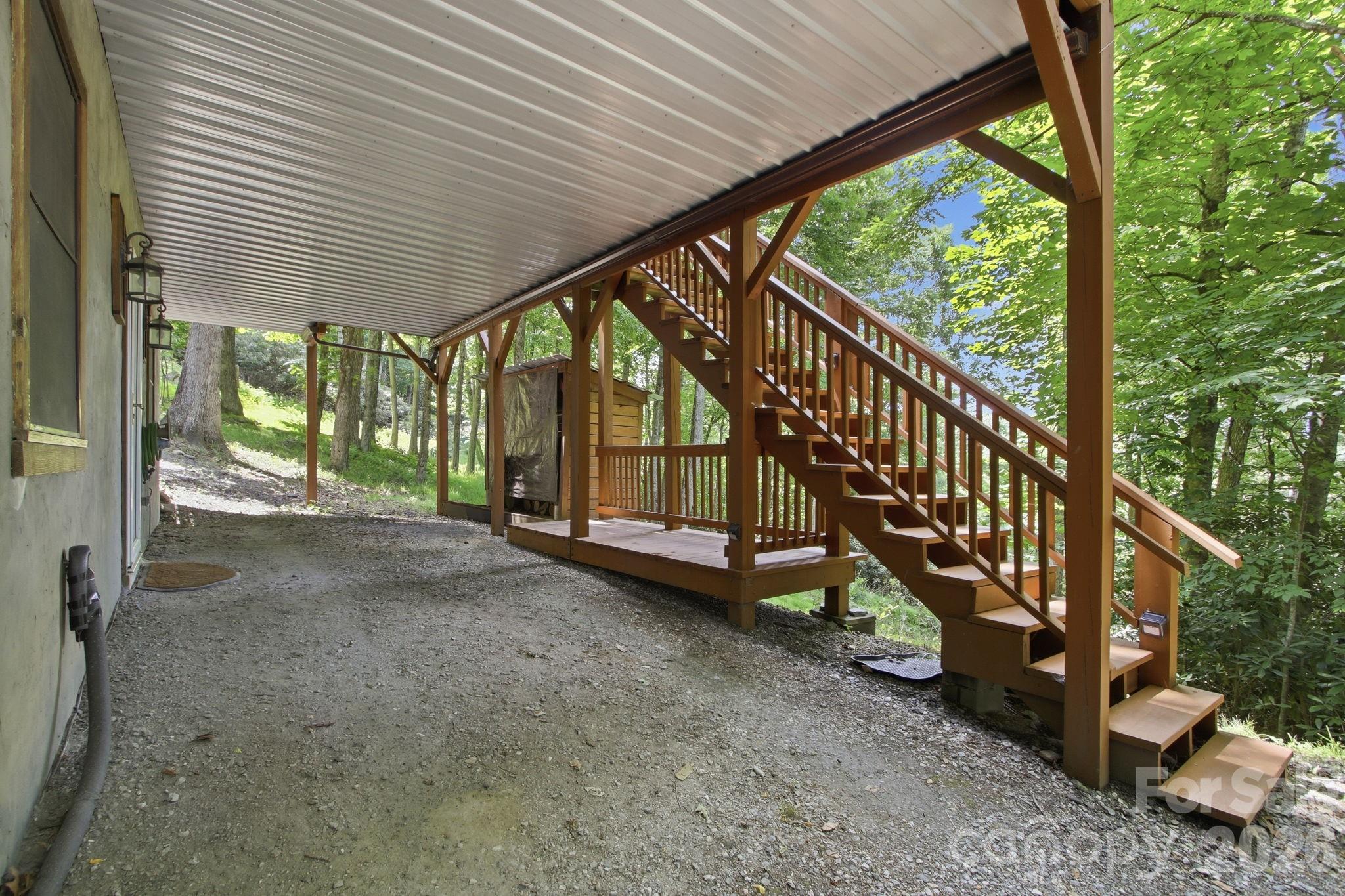 176 Ravens View — Boone
