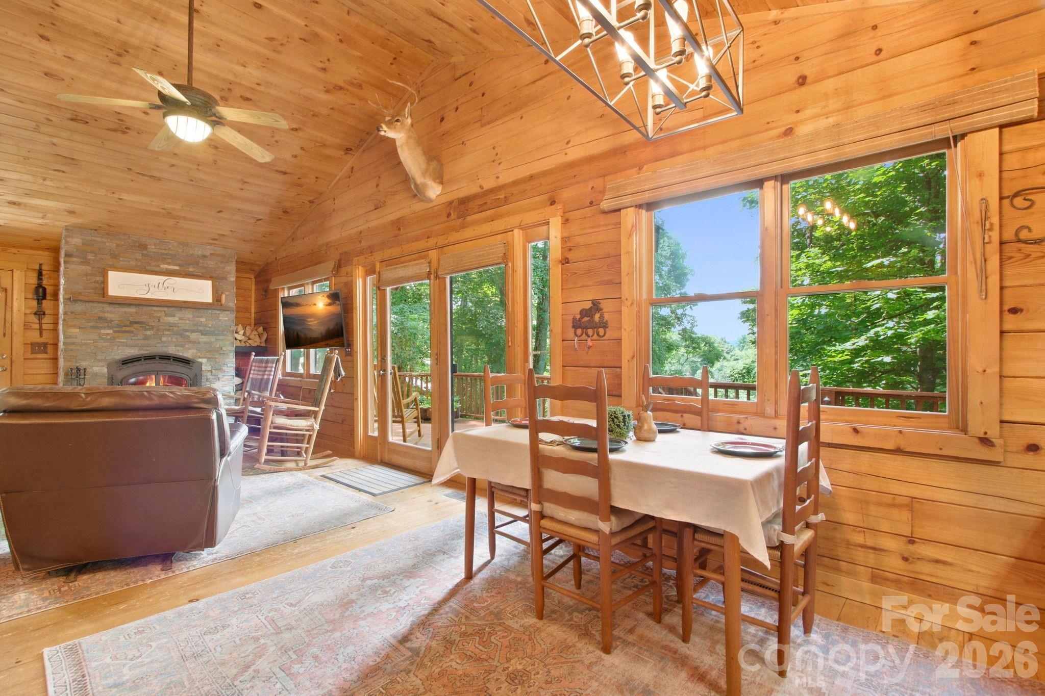 176 Ravens View — Boone