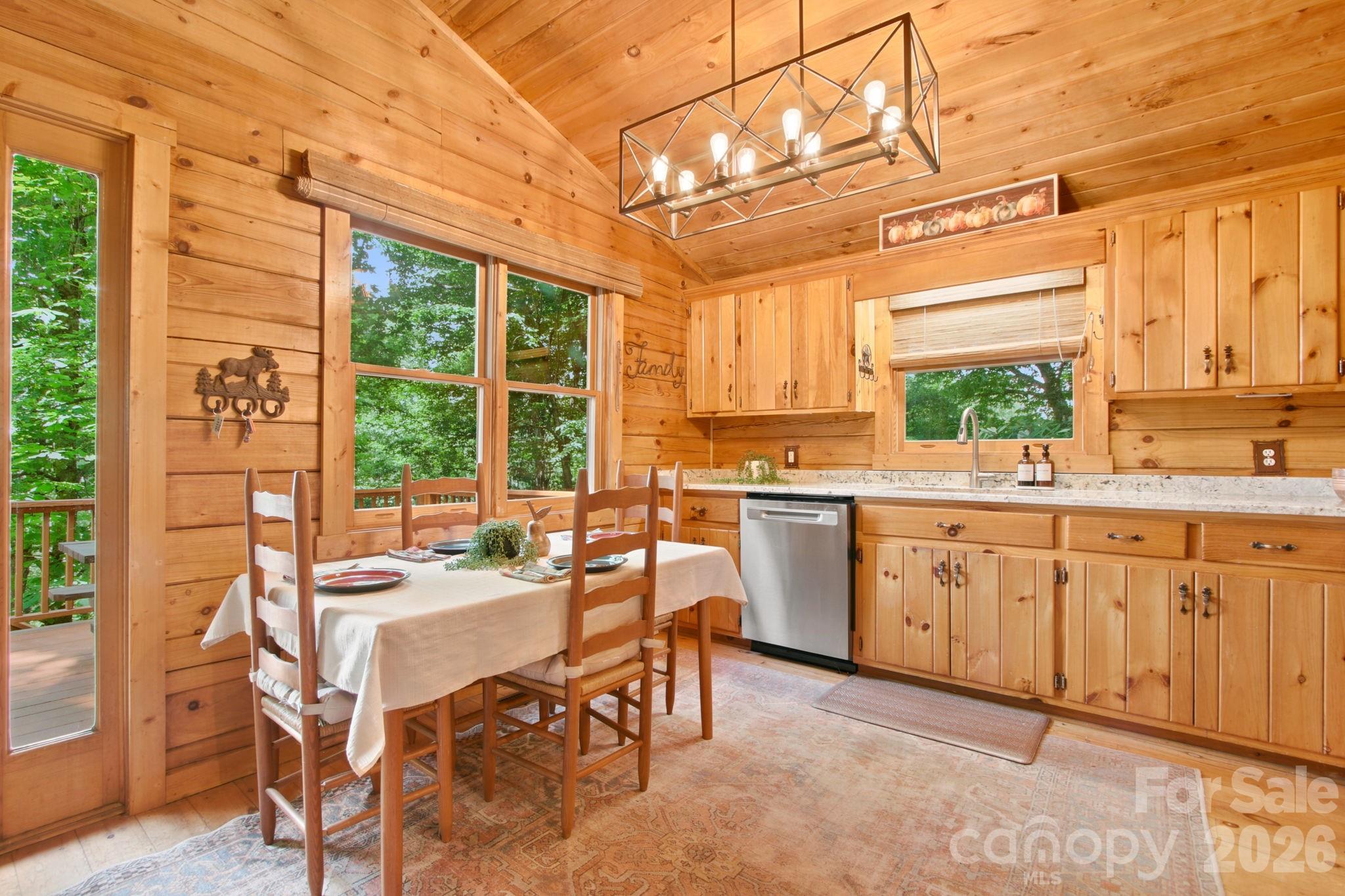 176 Ravens View — Boone