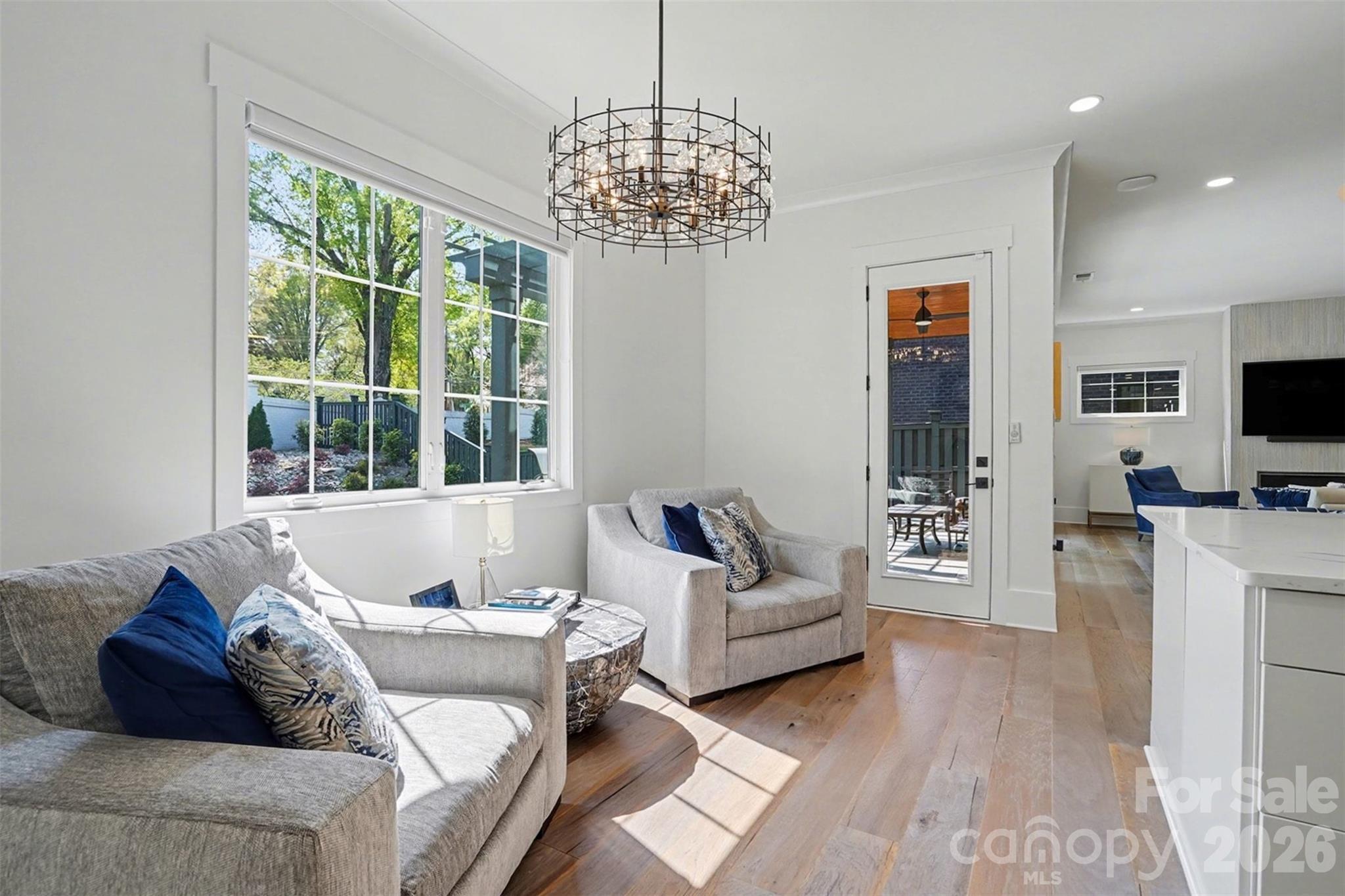 915 Laurel Creek Lane — Charlotte