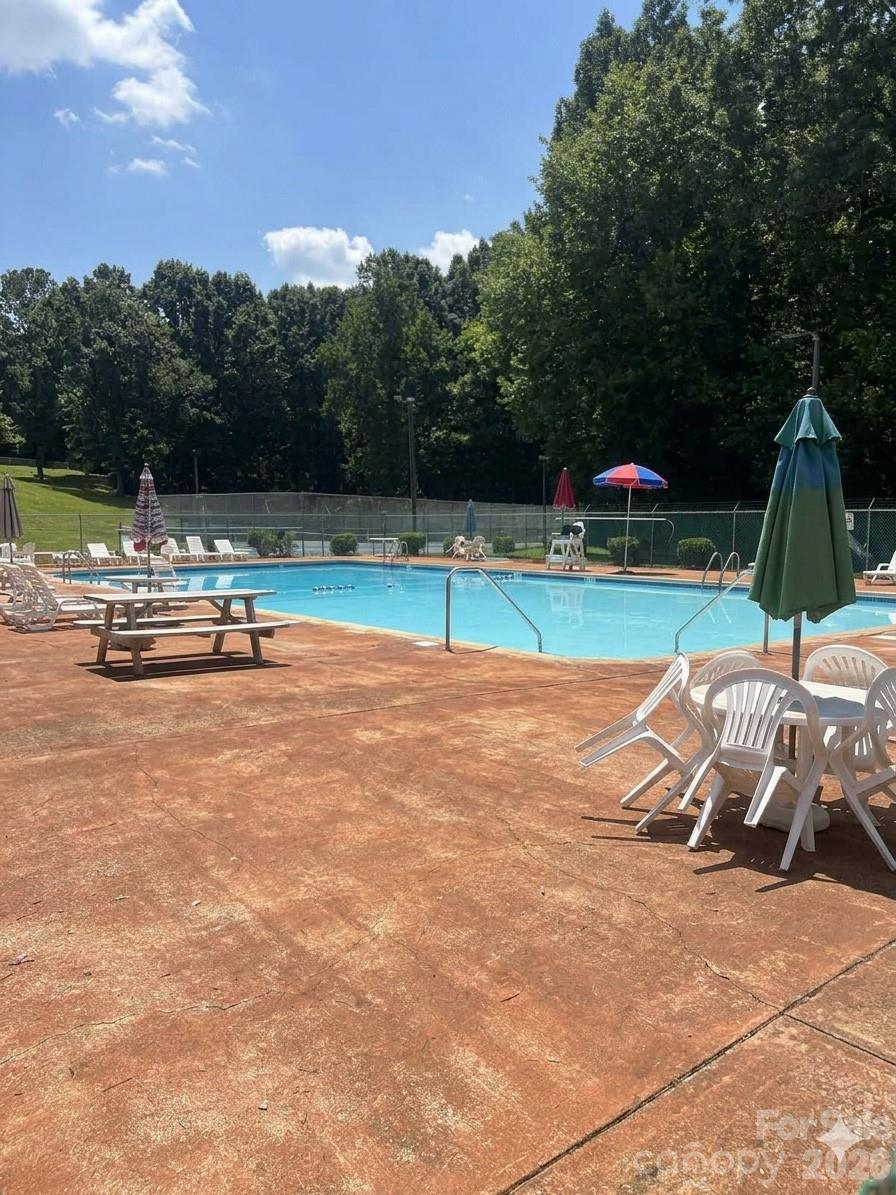 6141 Bent Tree Court — Charlotte