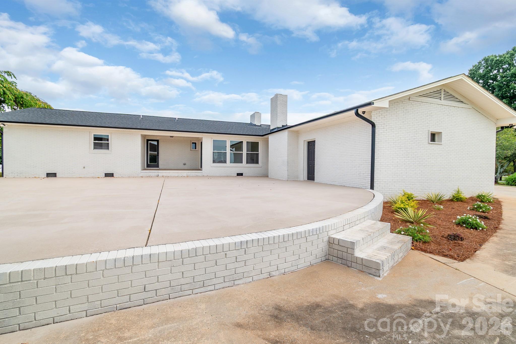 3115 Crow Road — Monroe