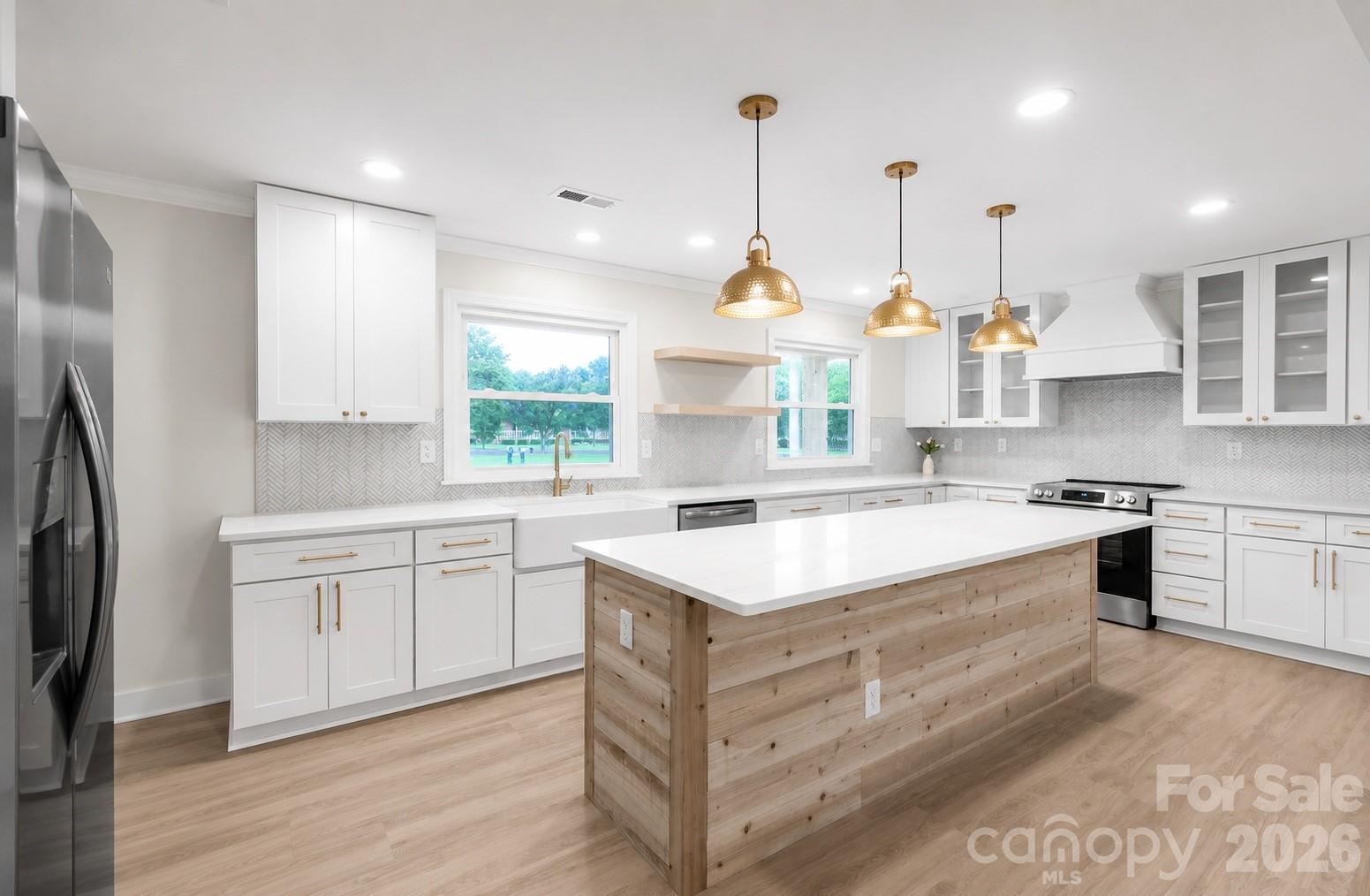 3115 Crow Road — Monroe