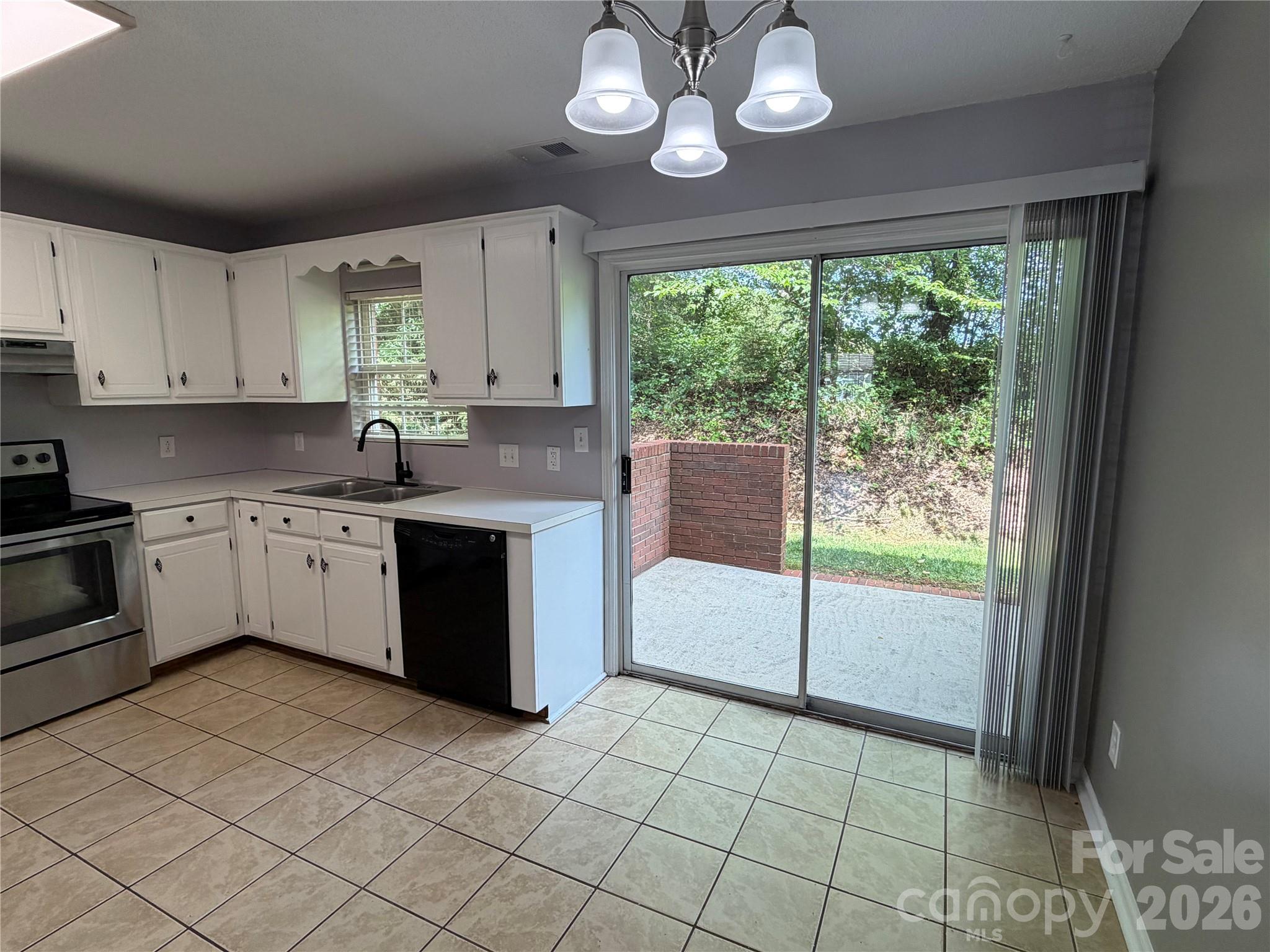102 Brandywine Drive NE #P2 — Conover