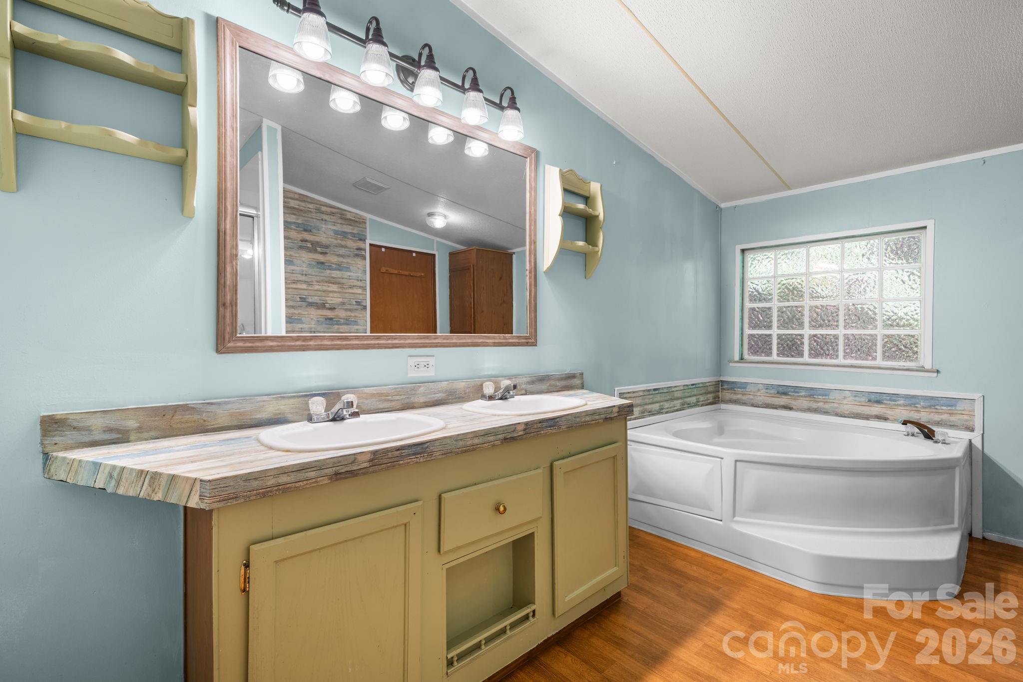 4901 Uncle Freds Place — Morganton