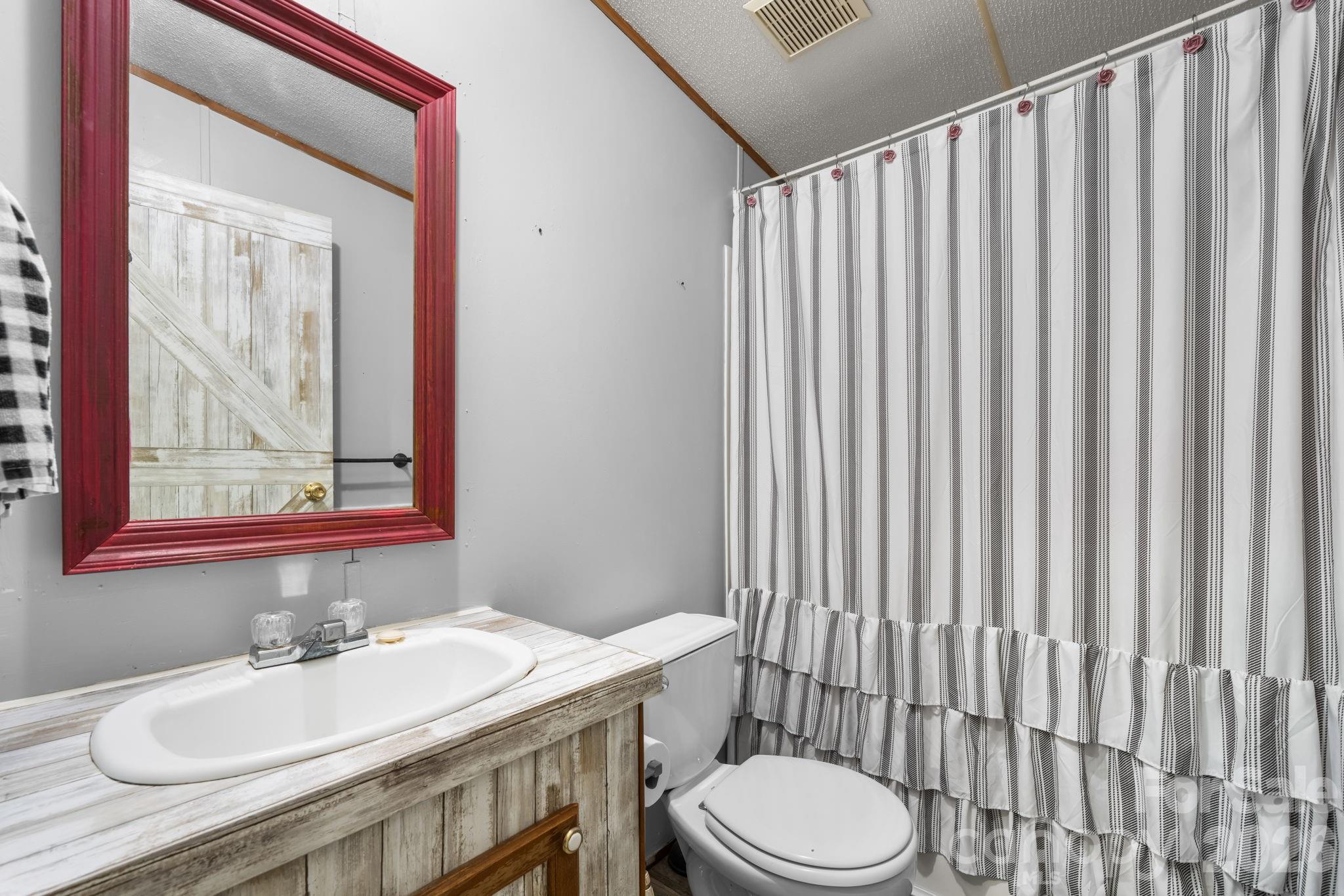 4901 Uncle Freds Place — Morganton