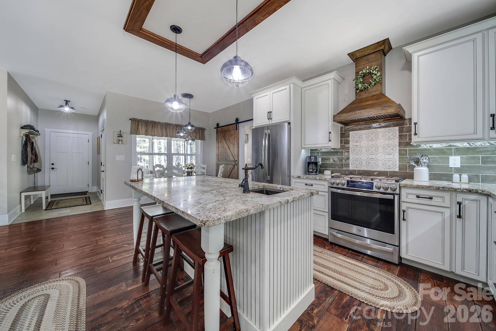 880 Shiloh Unity Road — Lancaster
