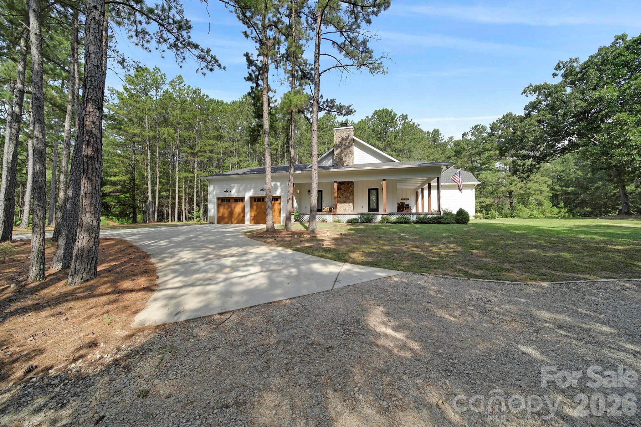 880 Shiloh Unity Road — Lancaster