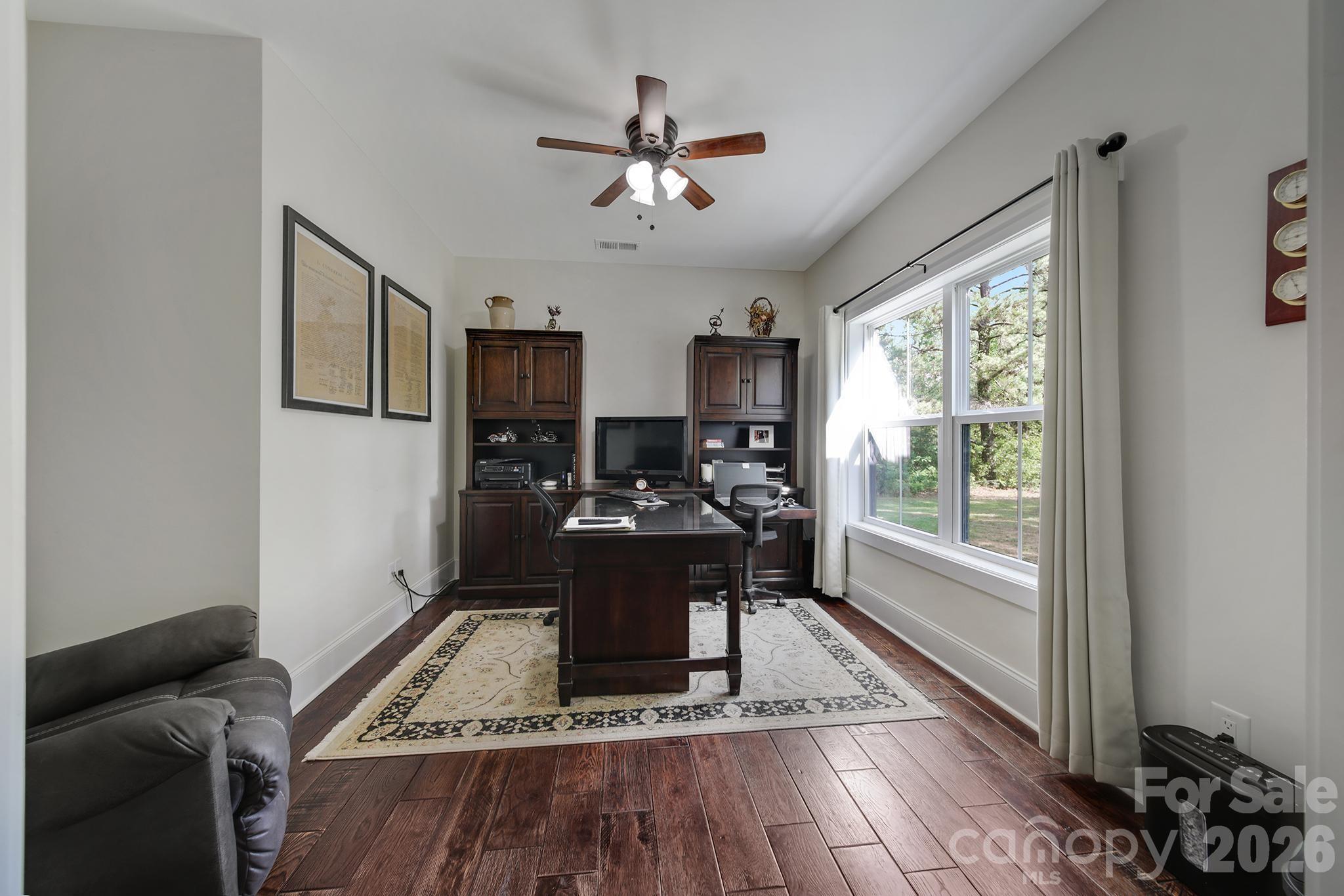 880 Shiloh Unity Road — Lancaster