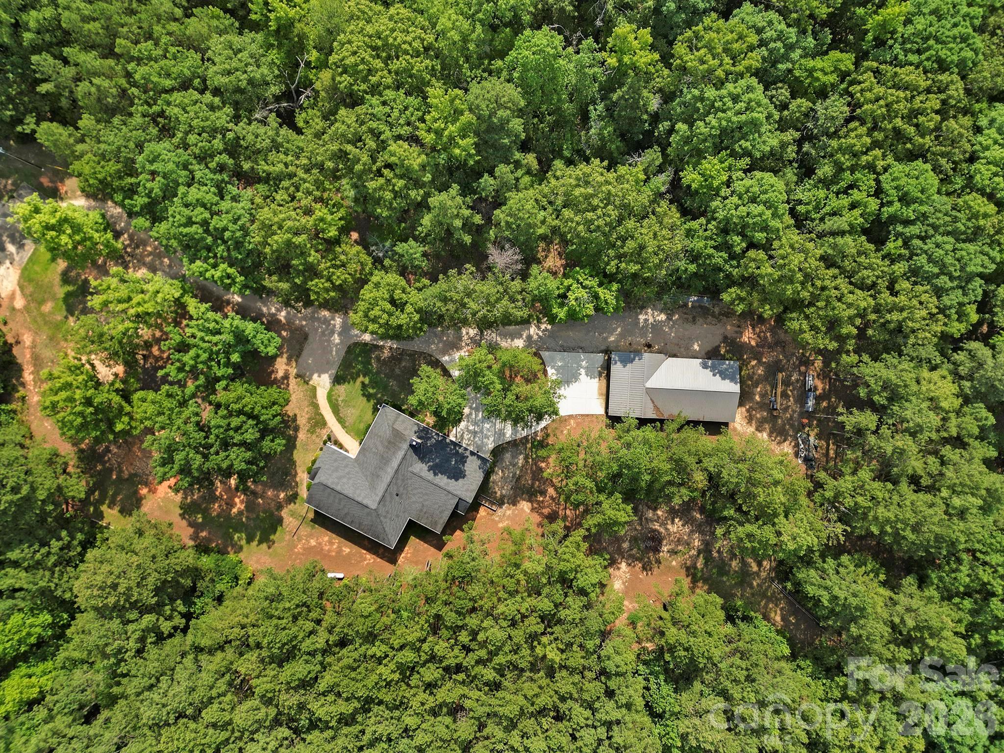 880 Shiloh Unity Road — Lancaster