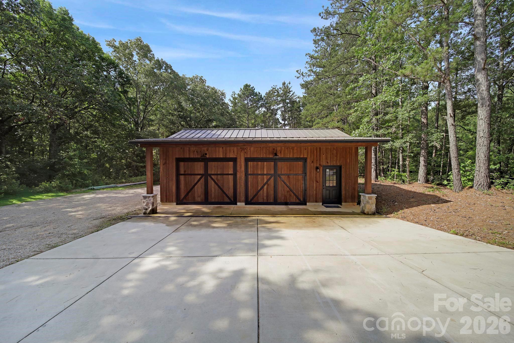 880 Shiloh Unity Road — Lancaster