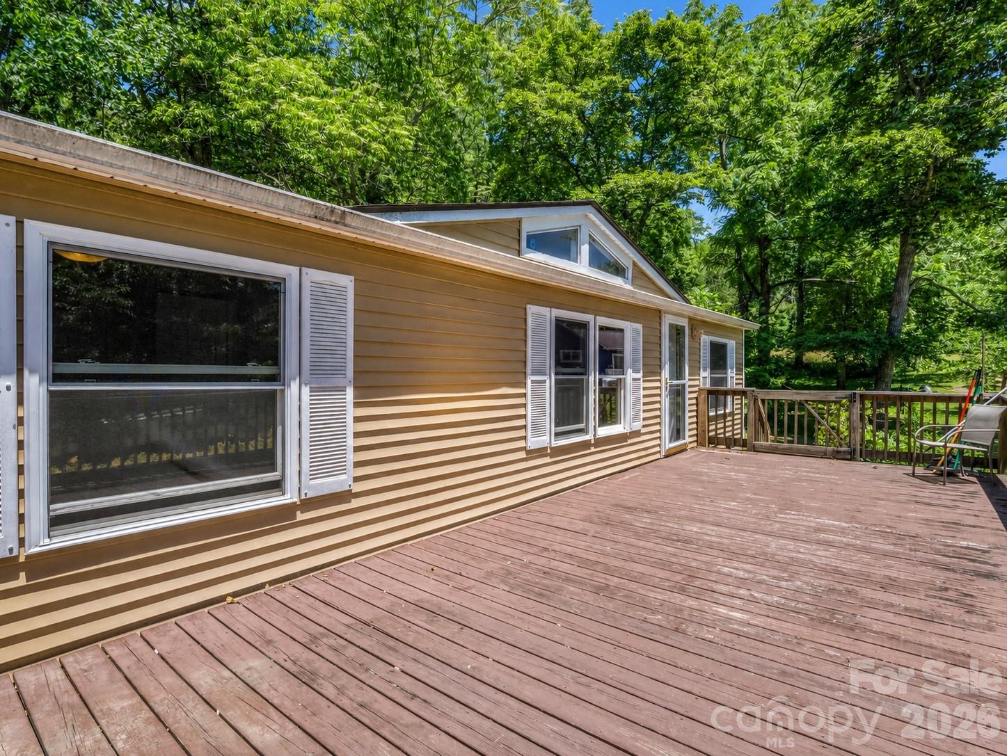 11 Charlie Hill Memorial Drive — Fairview