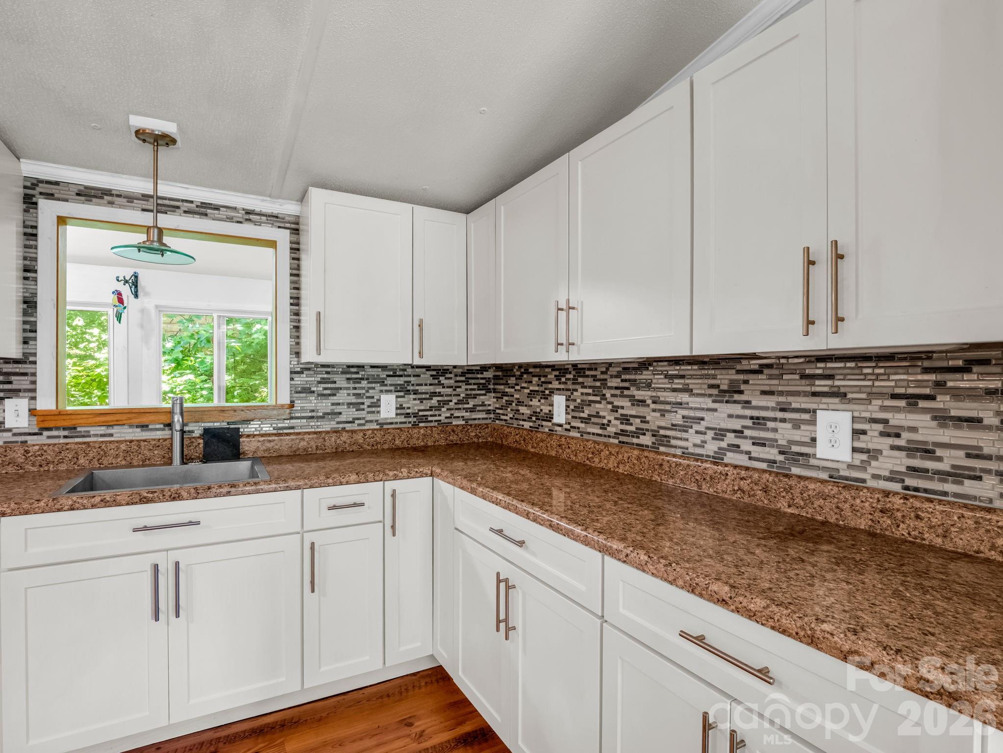 11 Charlie Hill Memorial Drive — Fairview