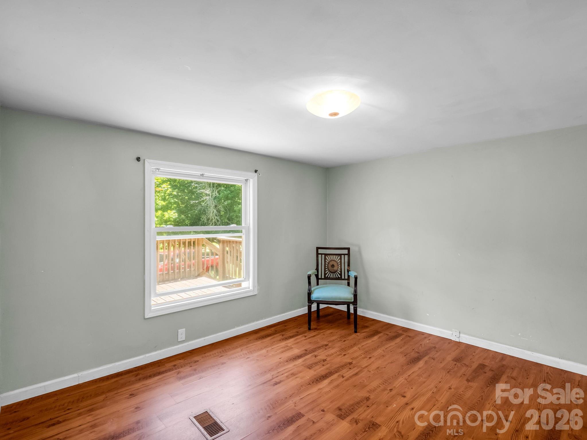 11 Charlie Hill Memorial Drive — Fairview