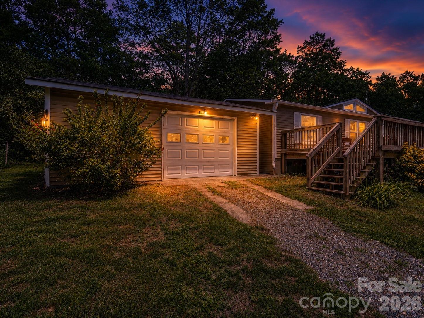 11 Charlie Hill Memorial Drive — Fairview