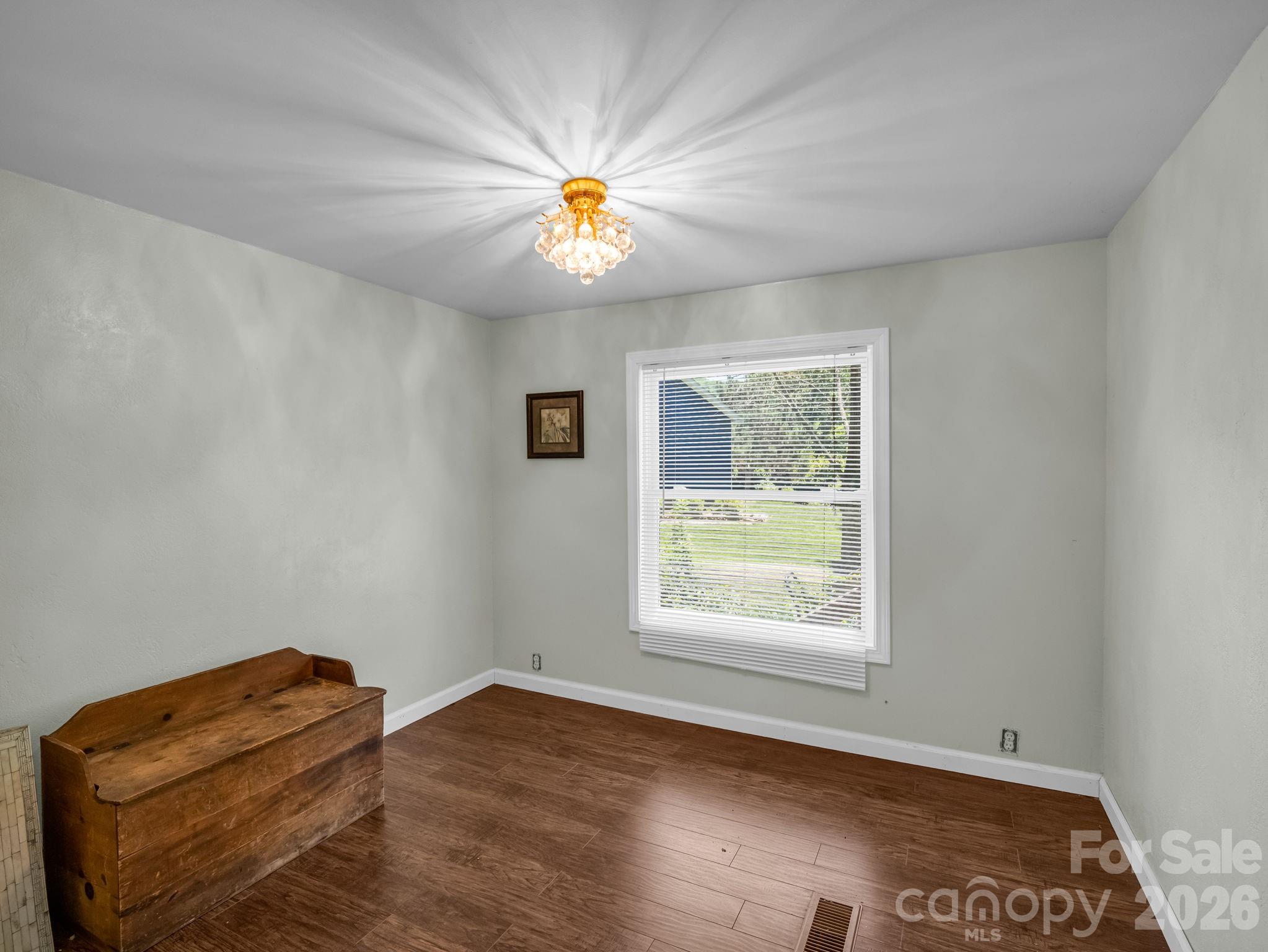 11 Charlie Hill Memorial Drive — Fairview