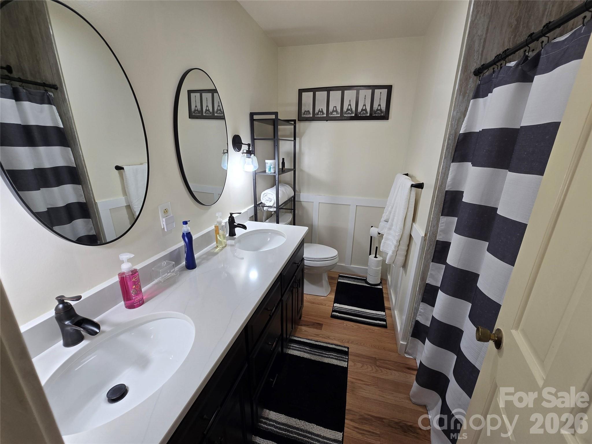5760 Valley Field Road — Hickory