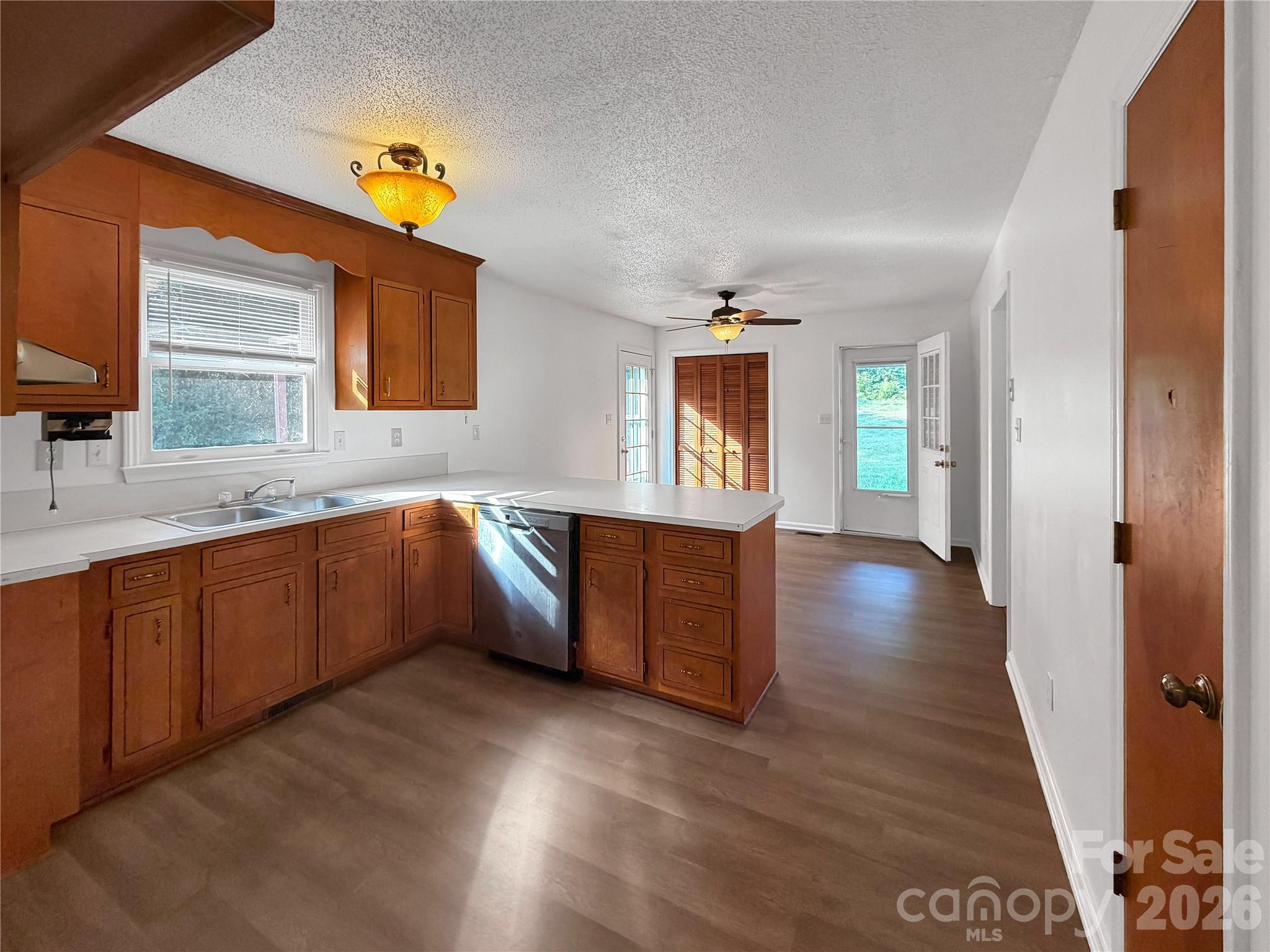 315 Southglenn Drive — Shelby