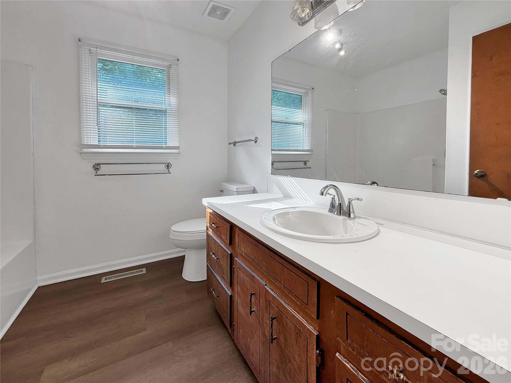 315 Southglenn Drive — Shelby