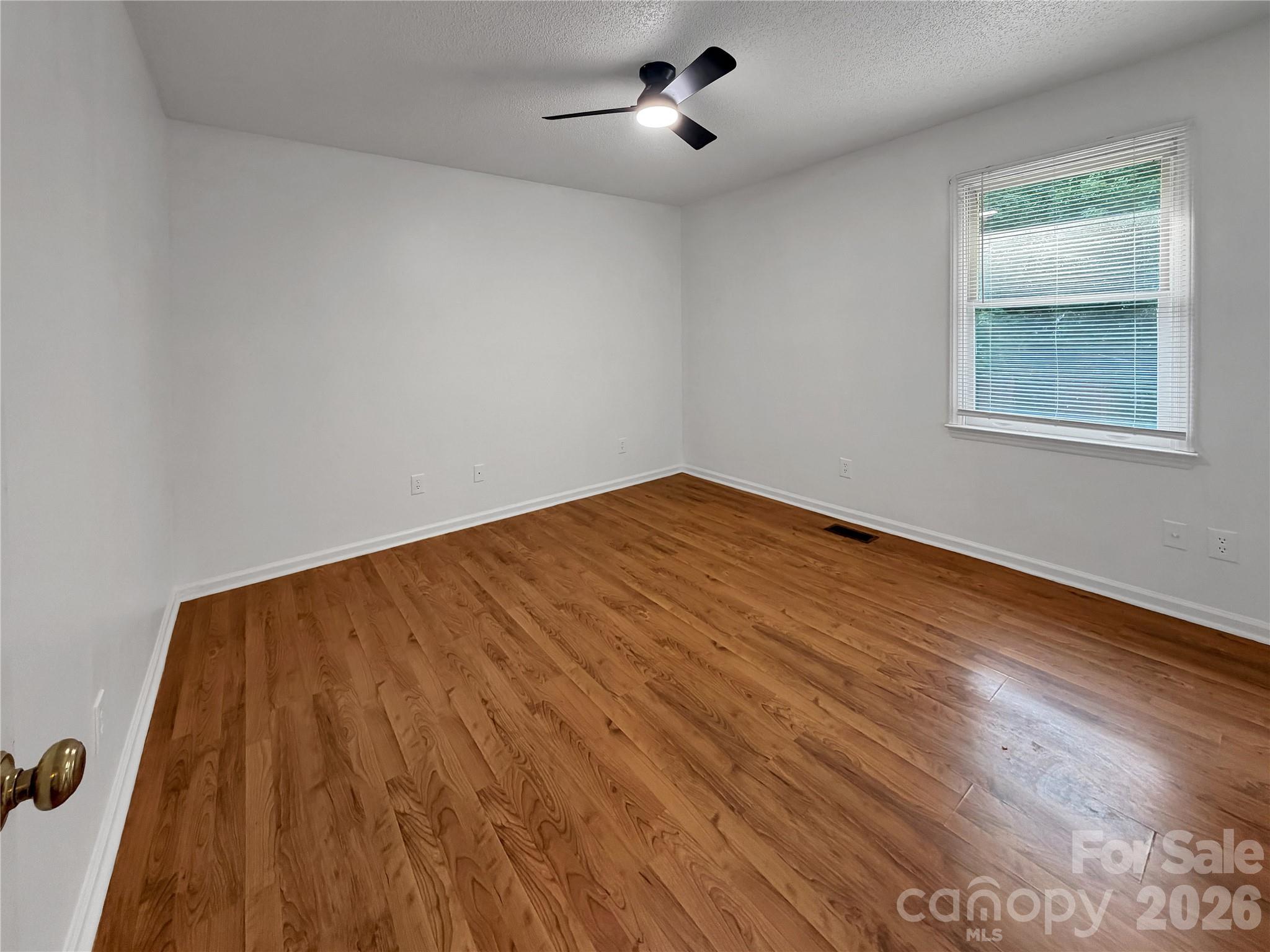 315 Southglenn Drive — Shelby