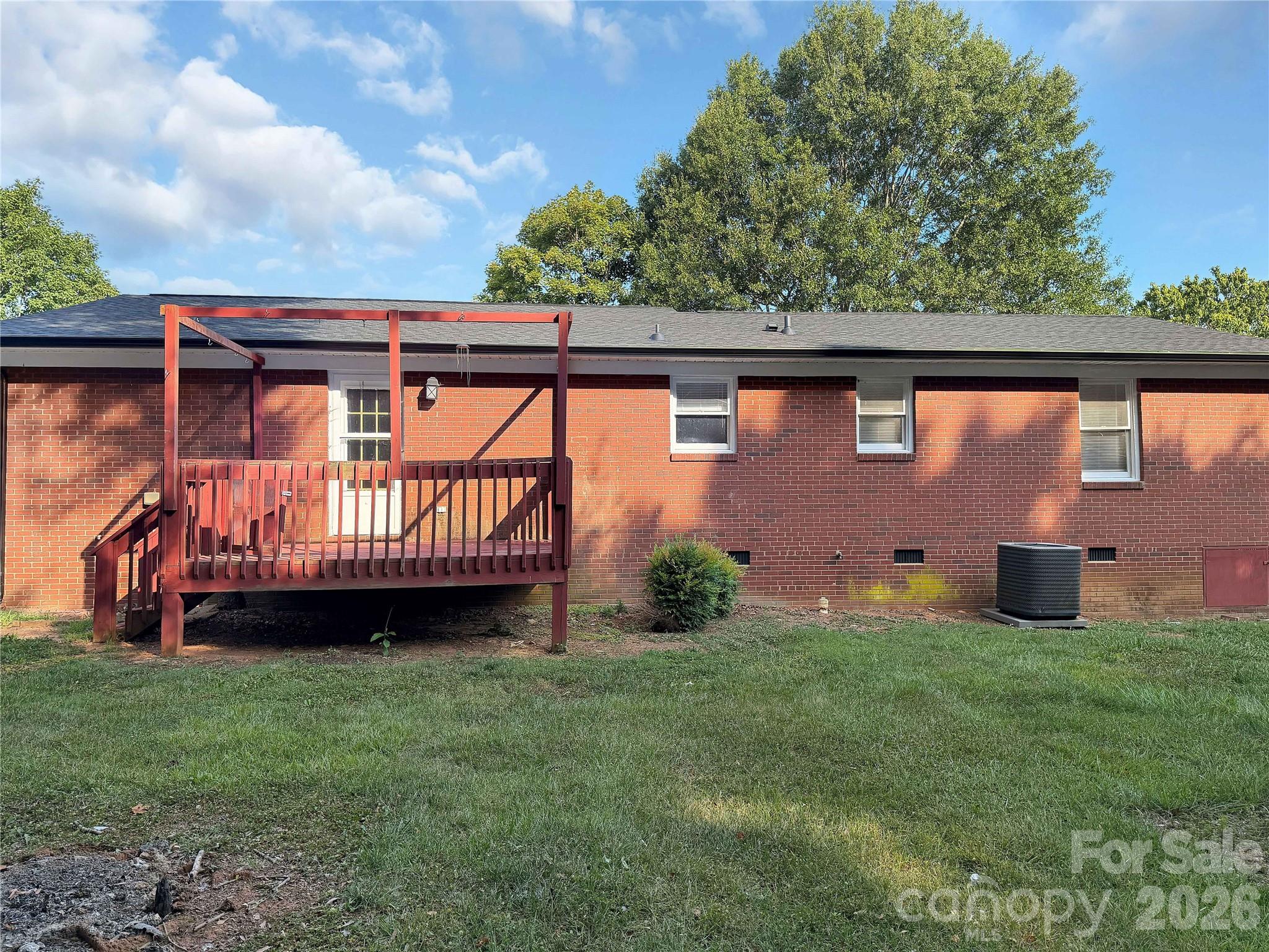 315 Southglenn Drive — Shelby