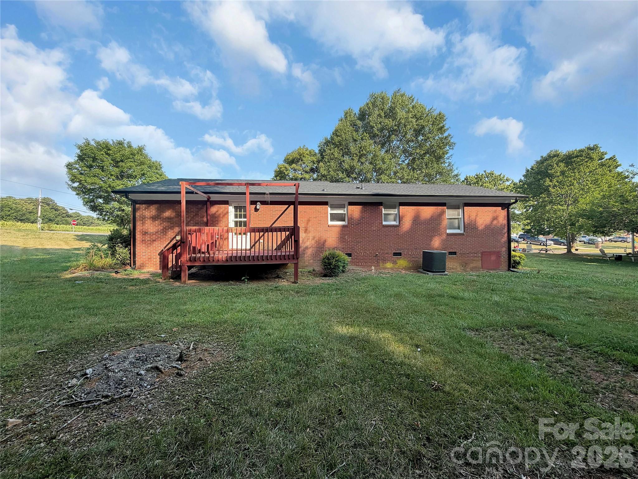 315 Southglenn Drive — Shelby