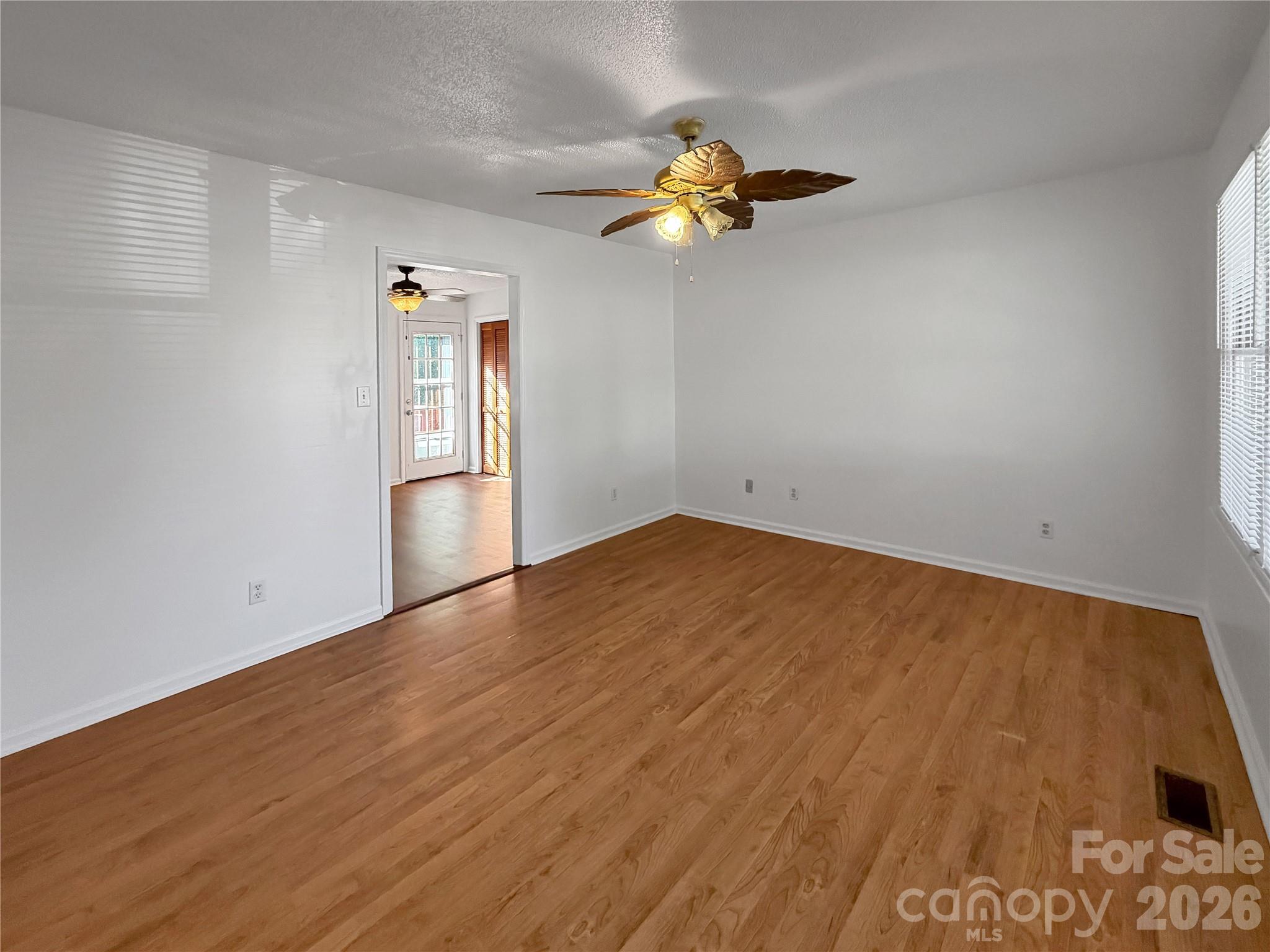 315 Southglenn Drive — Shelby
