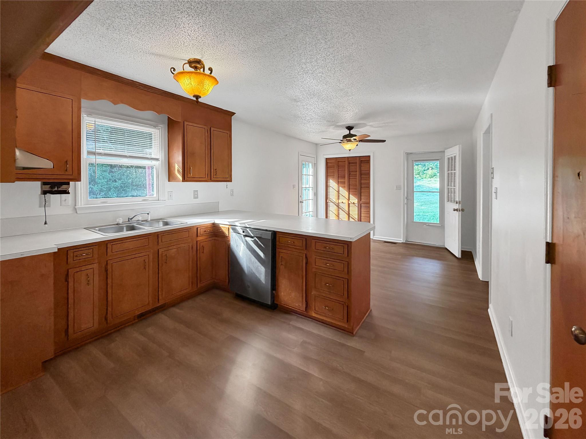 315 Southglenn Drive — Shelby