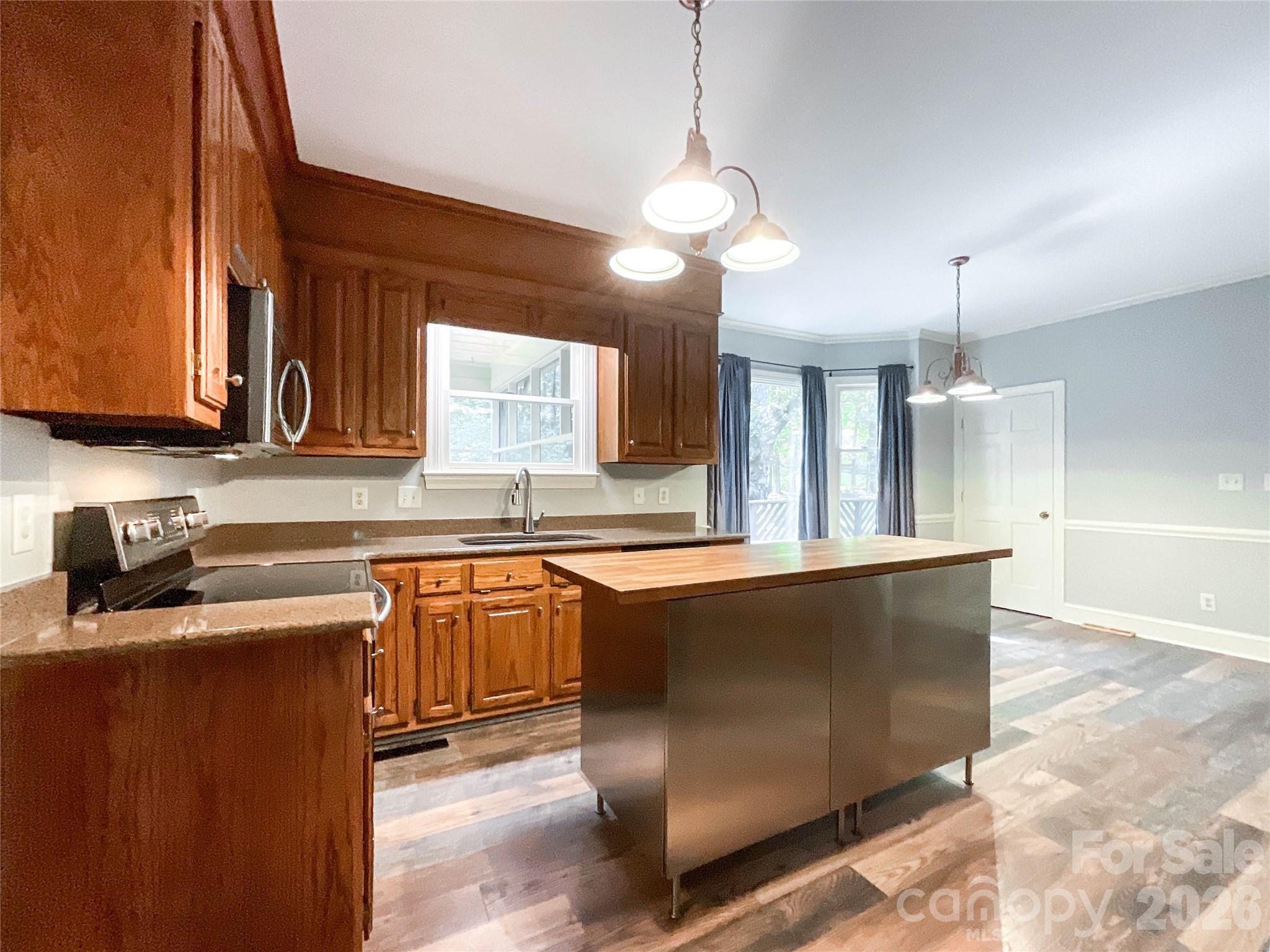 7151 Forest Ridge Road — Weddington