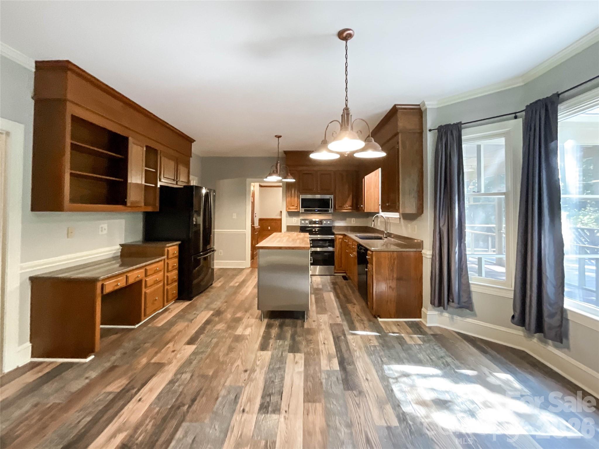 7151 Forest Ridge Road — Weddington