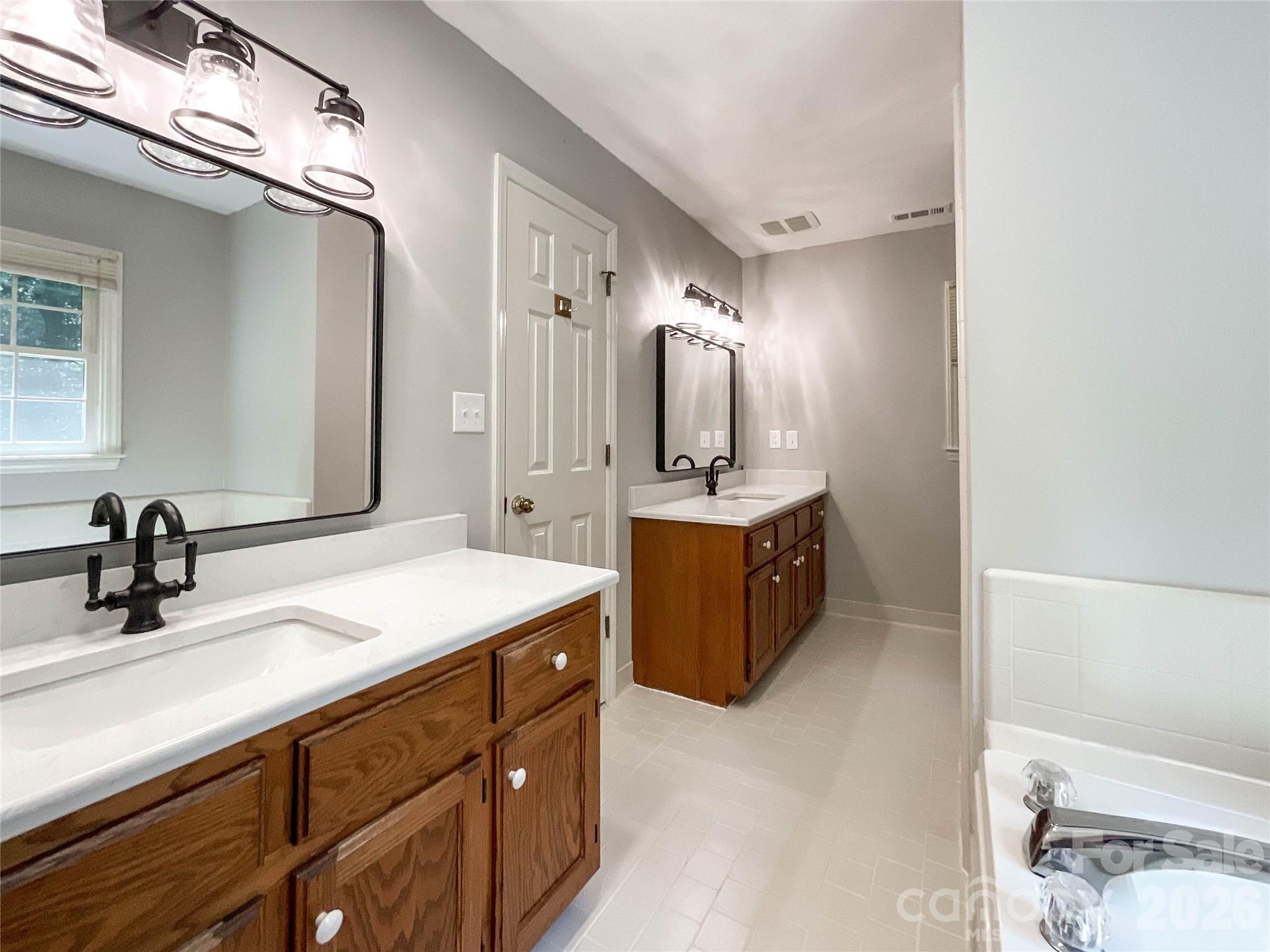 7151 Forest Ridge Road — Weddington