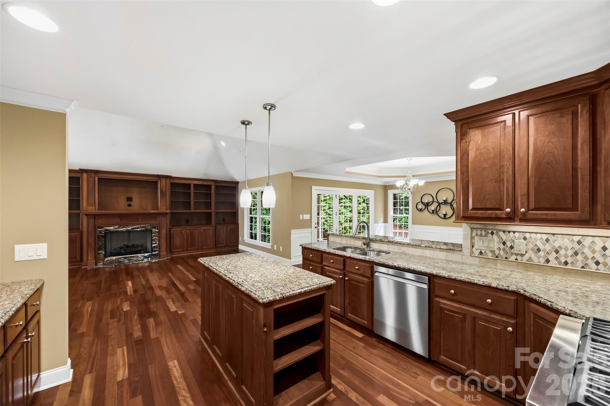 100 Jason Drive — Kings Mountain