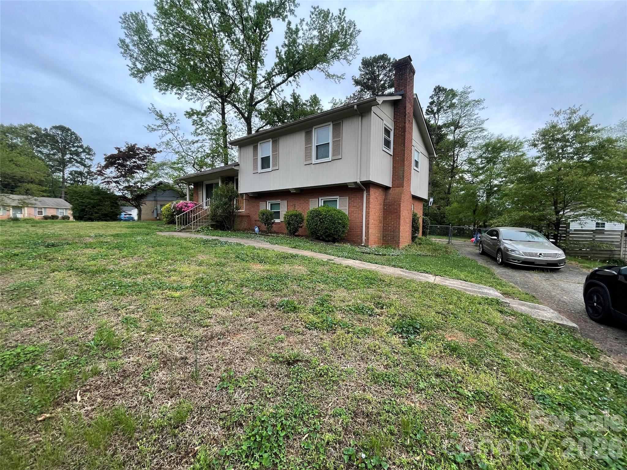 3133 Rosehill Drive — Charlotte