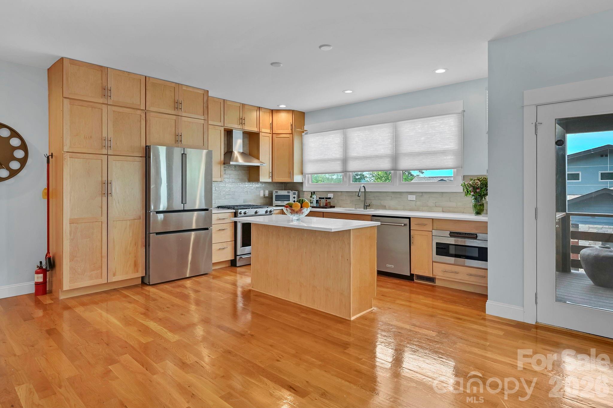 406 Kessler Place — Asheville