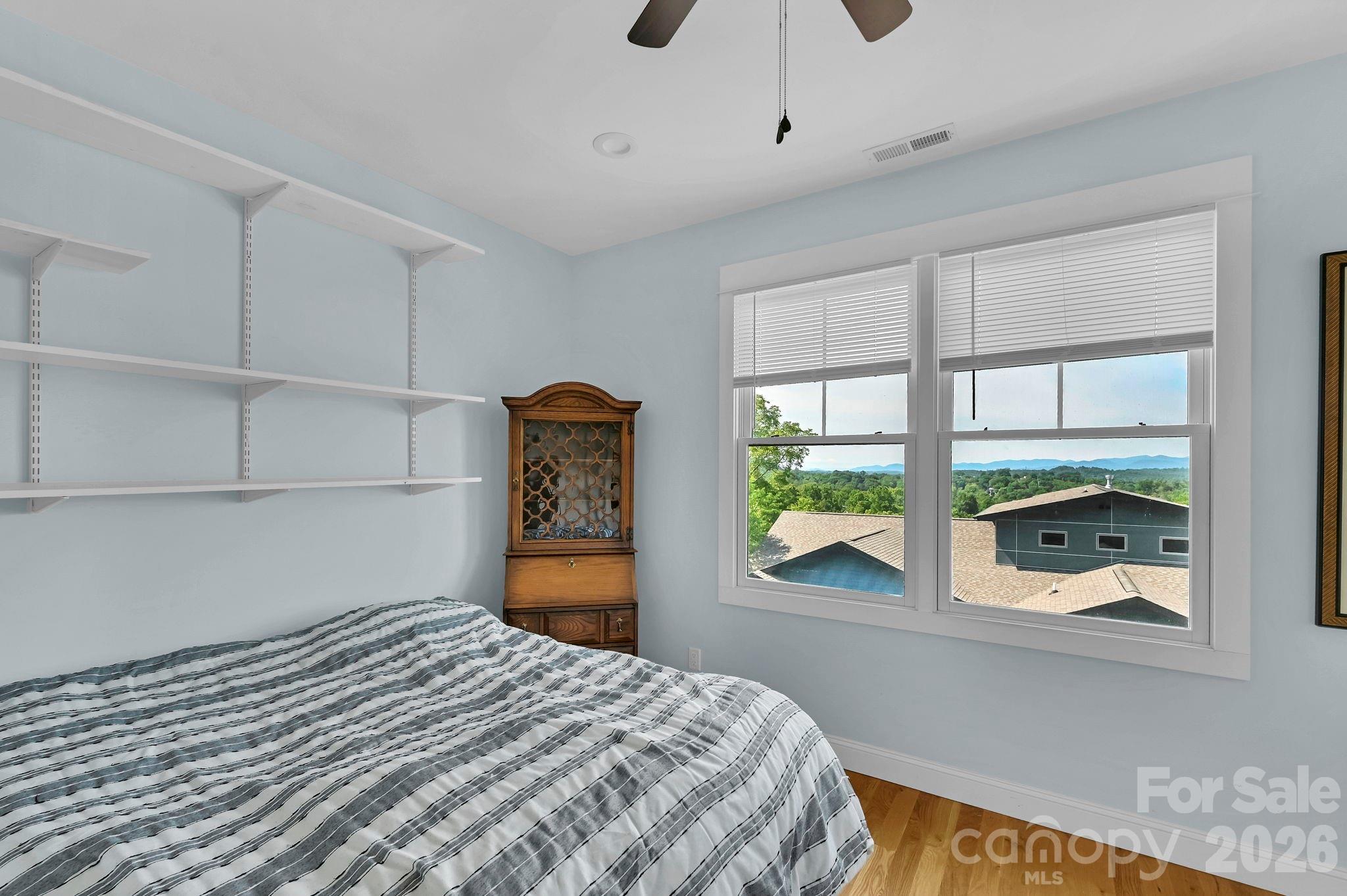 406 Kessler Place — Asheville