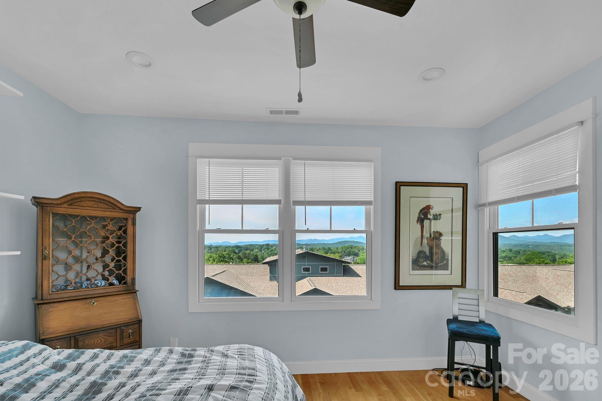 406 Kessler Place — Asheville