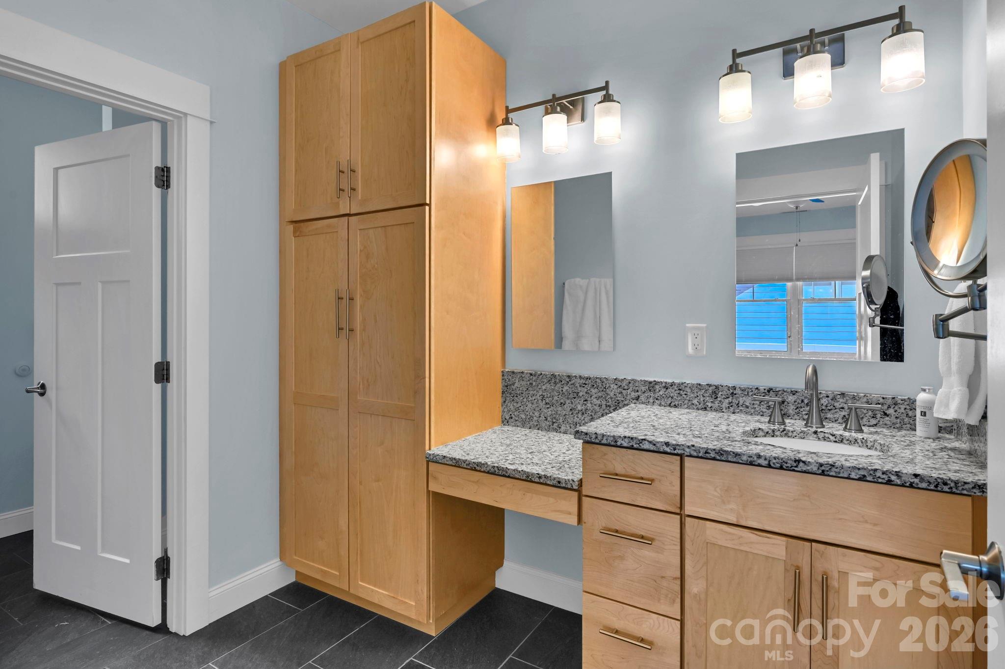 406 Kessler Place — Asheville