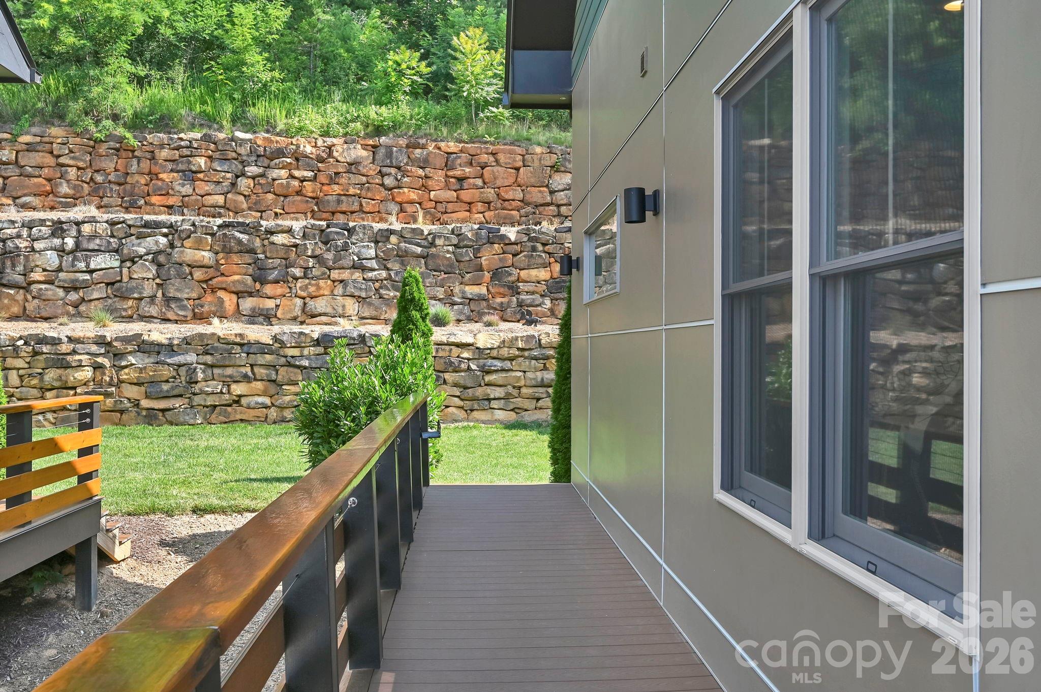 406 Kessler Place — Asheville