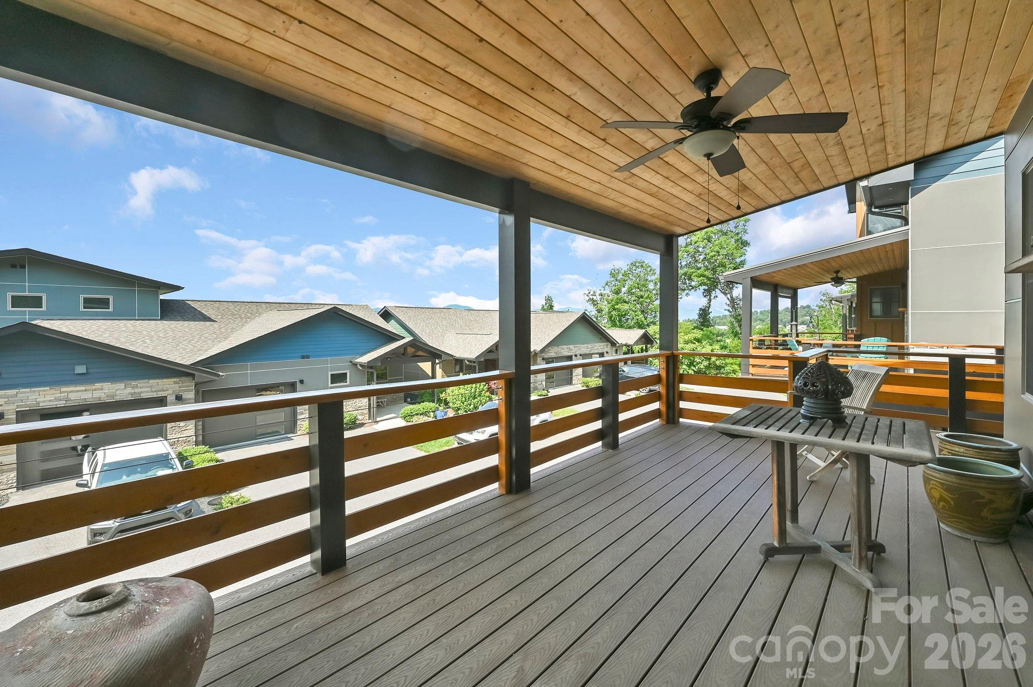 406 Kessler Place — Asheville