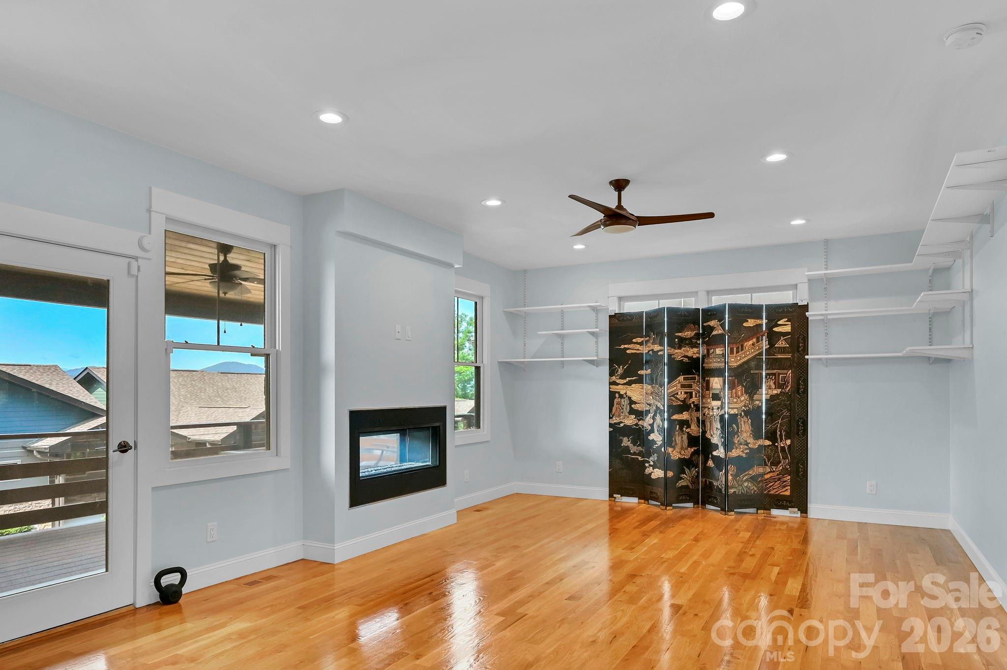 406 Kessler Place — Asheville