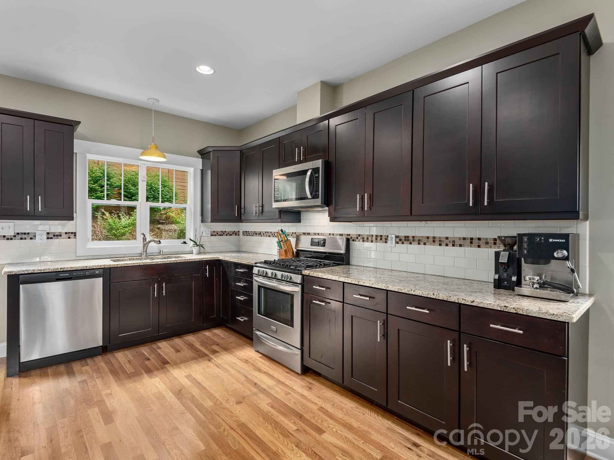 80 Bassett Road — Asheville